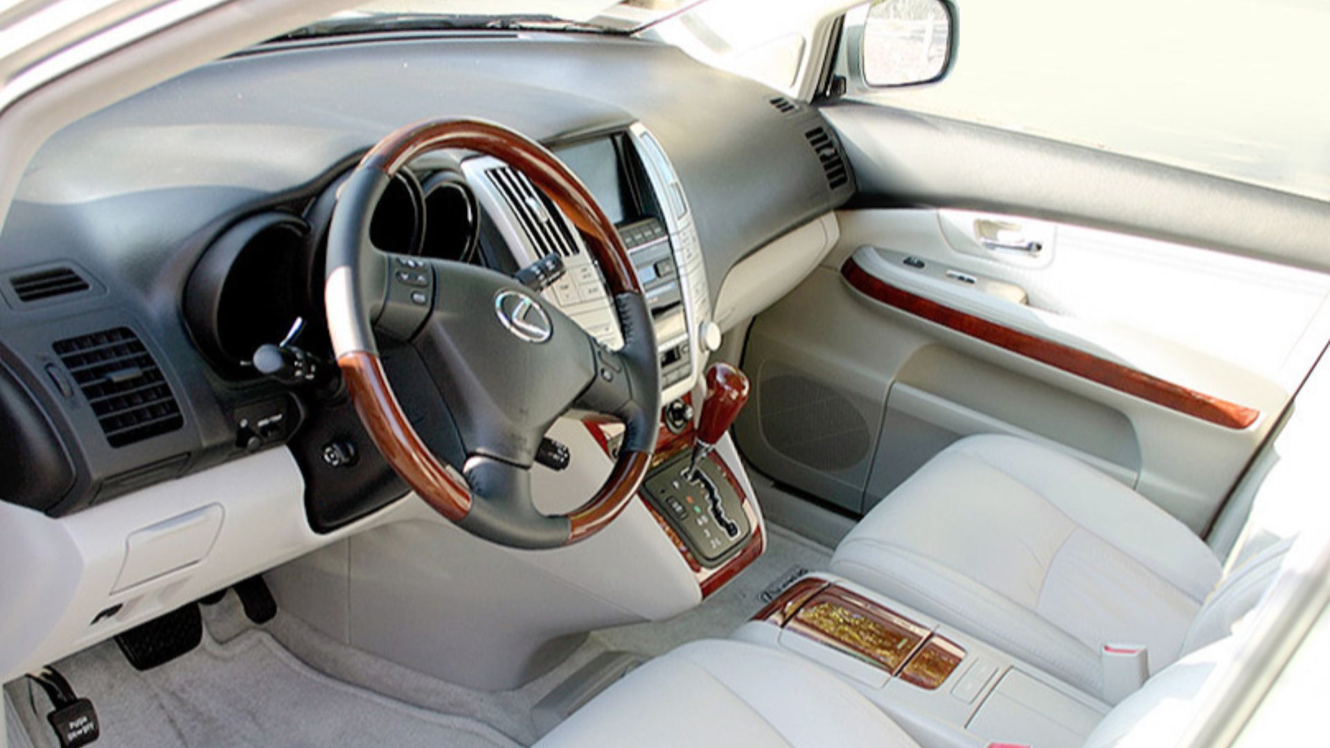 4. Lexus RX 300 de 1999 à 2003
