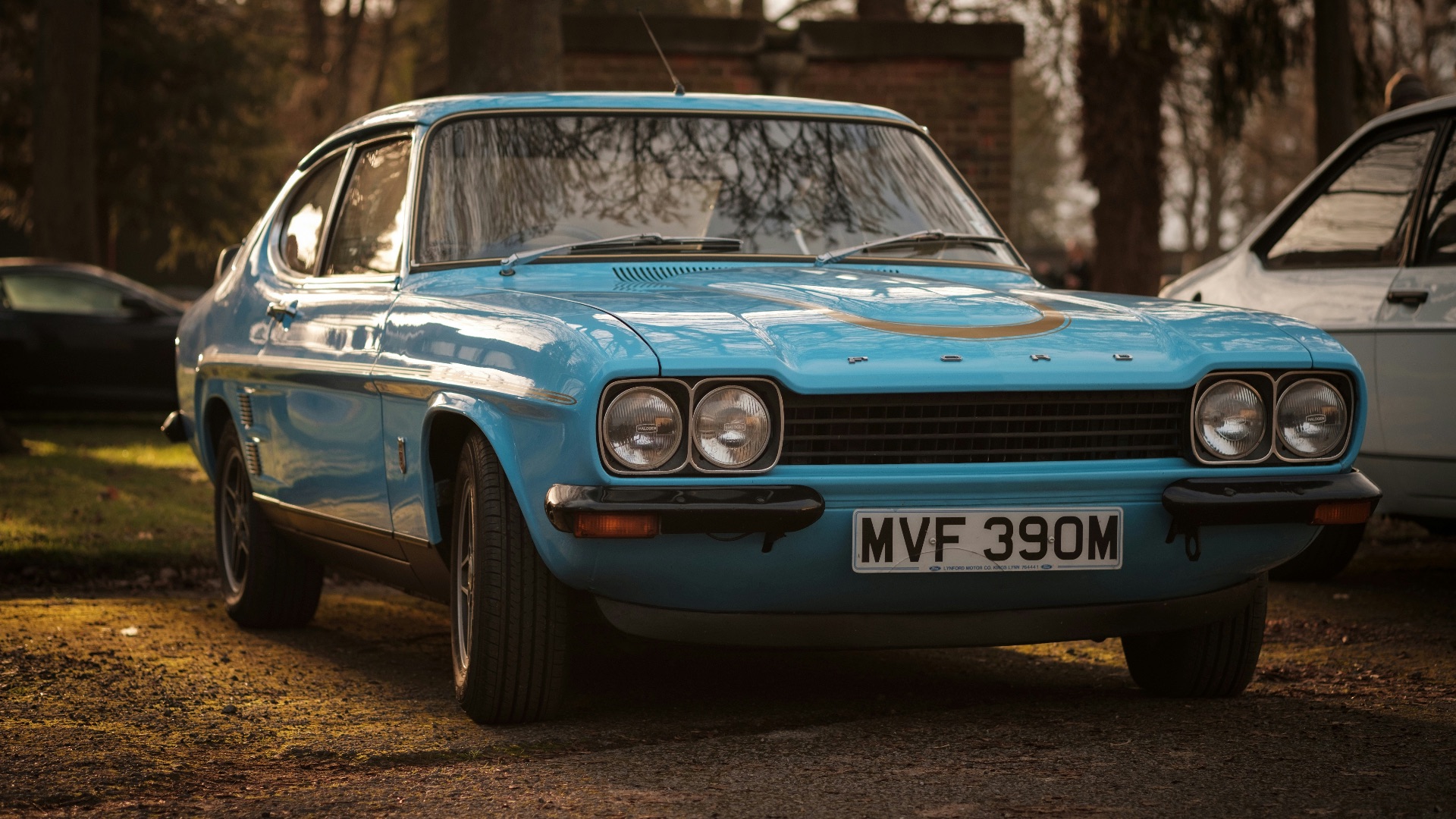 9. Conduisez une voiture plus ancienne ou plus simple dès que vous le pouvez