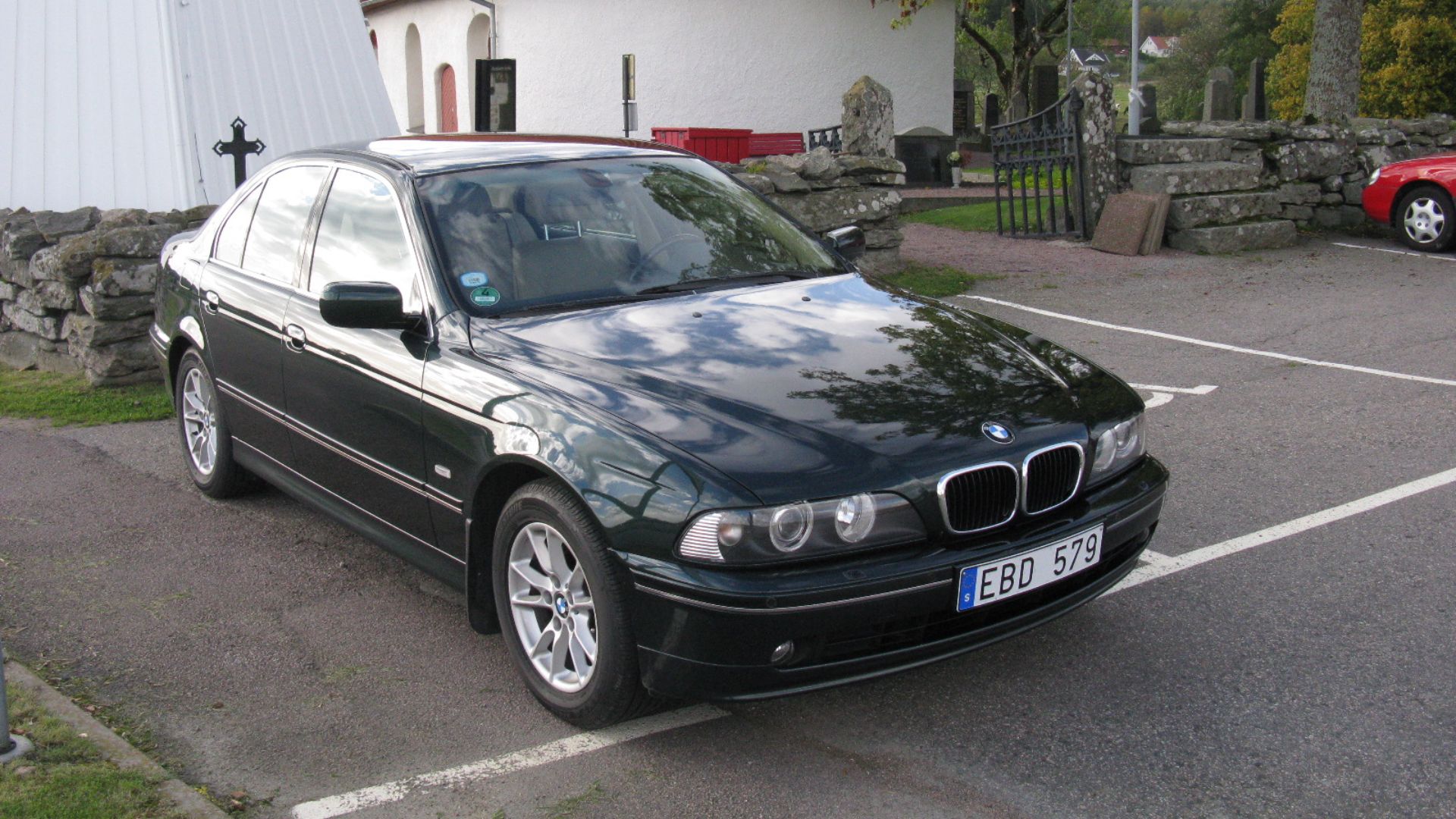 2. BMW E39 530i