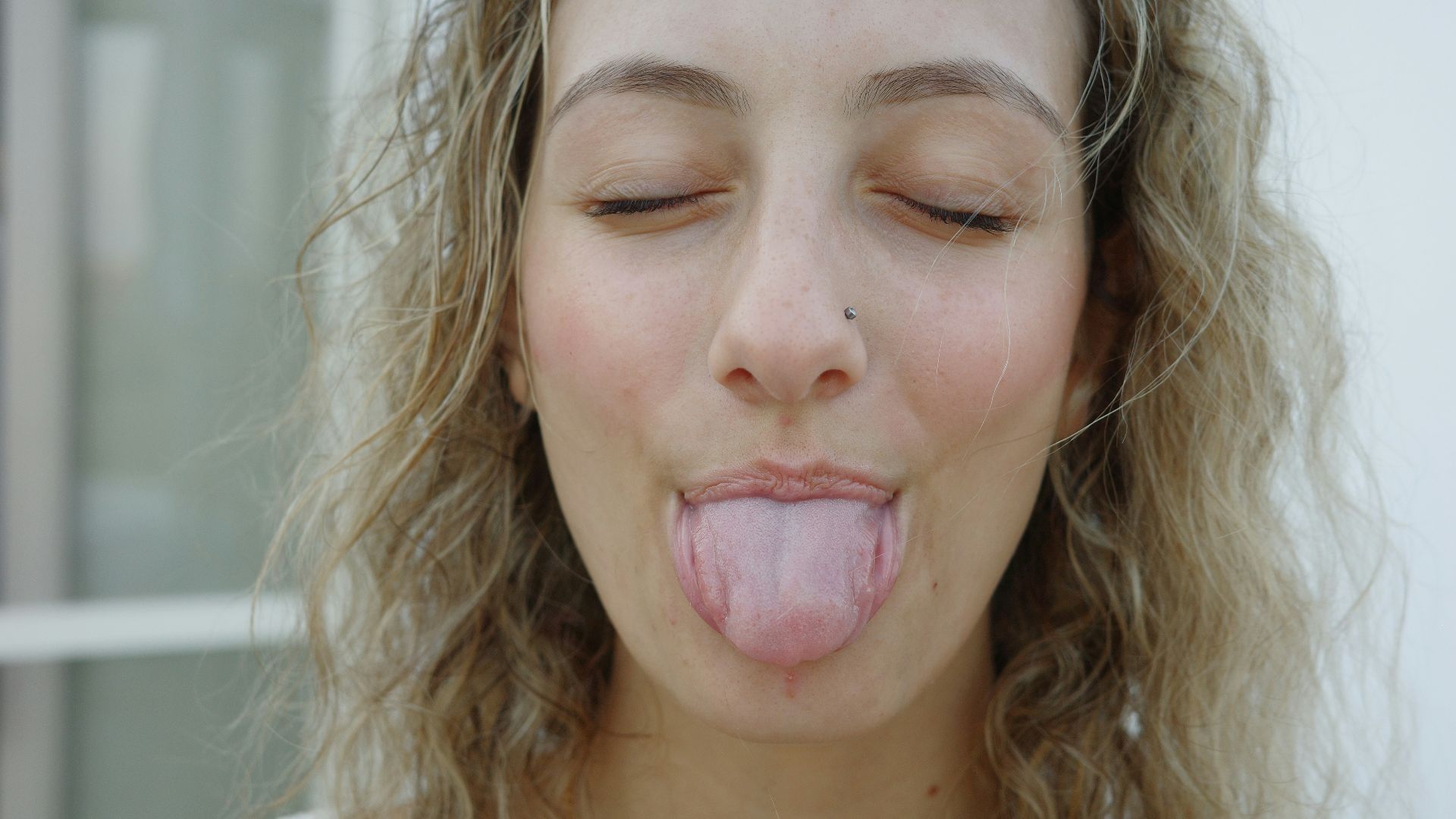 8. Langue irritée ou lisse