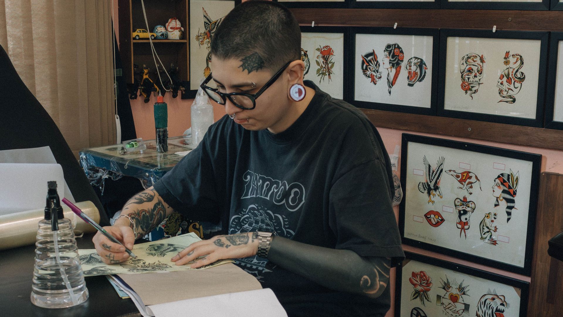 9. Suites de « Sleeve » tirées de « Flash Art »