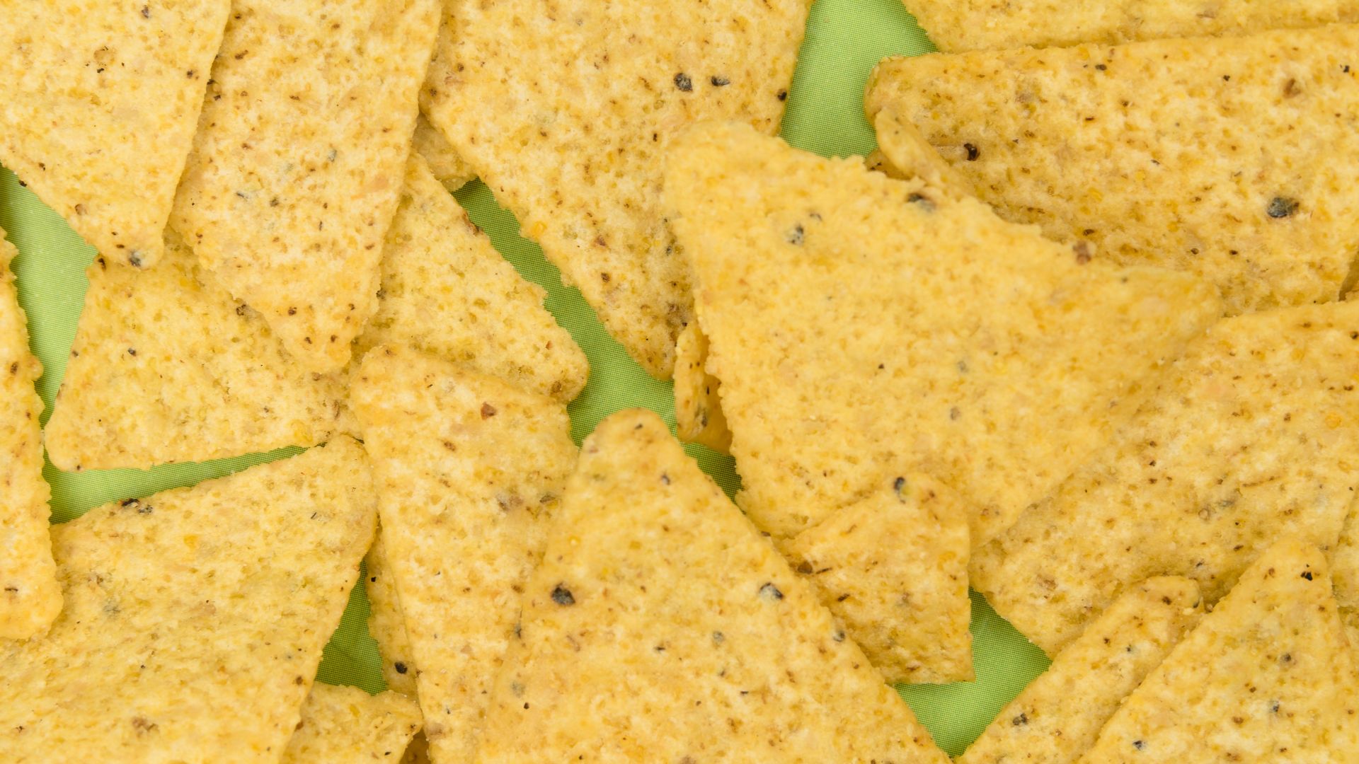 15. Chips de maïs cuites au four vendues dans le commerce