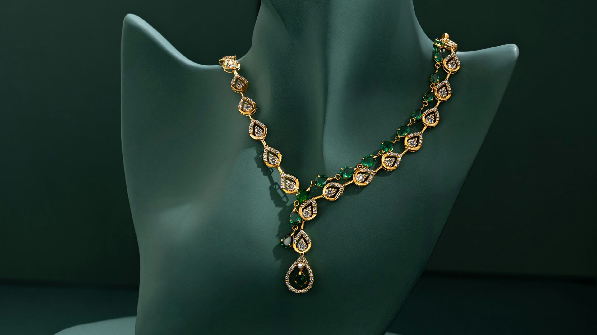 19. Bijoux en or rose
