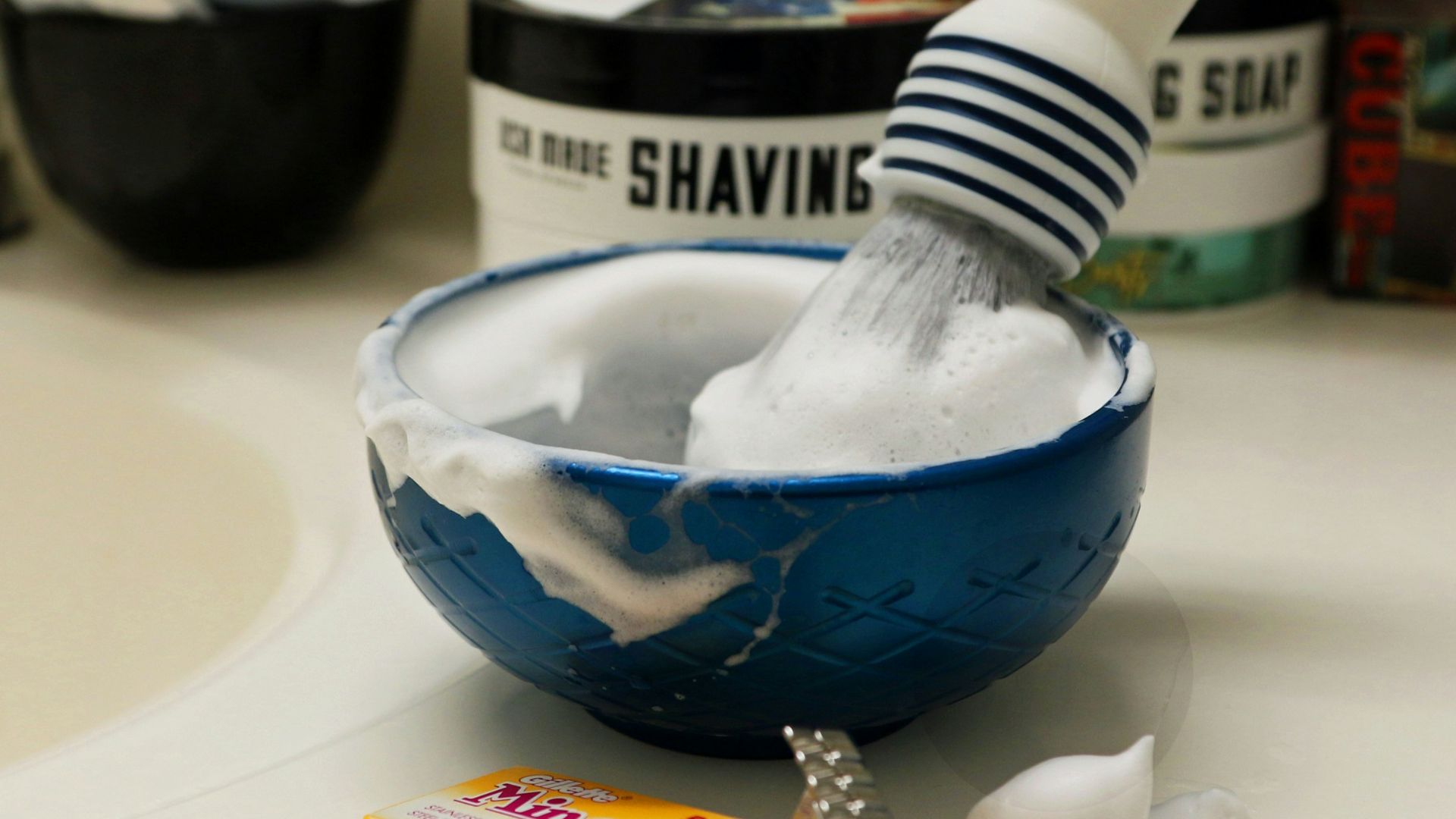 6. Crème à raser pour désembuer le pare-brise