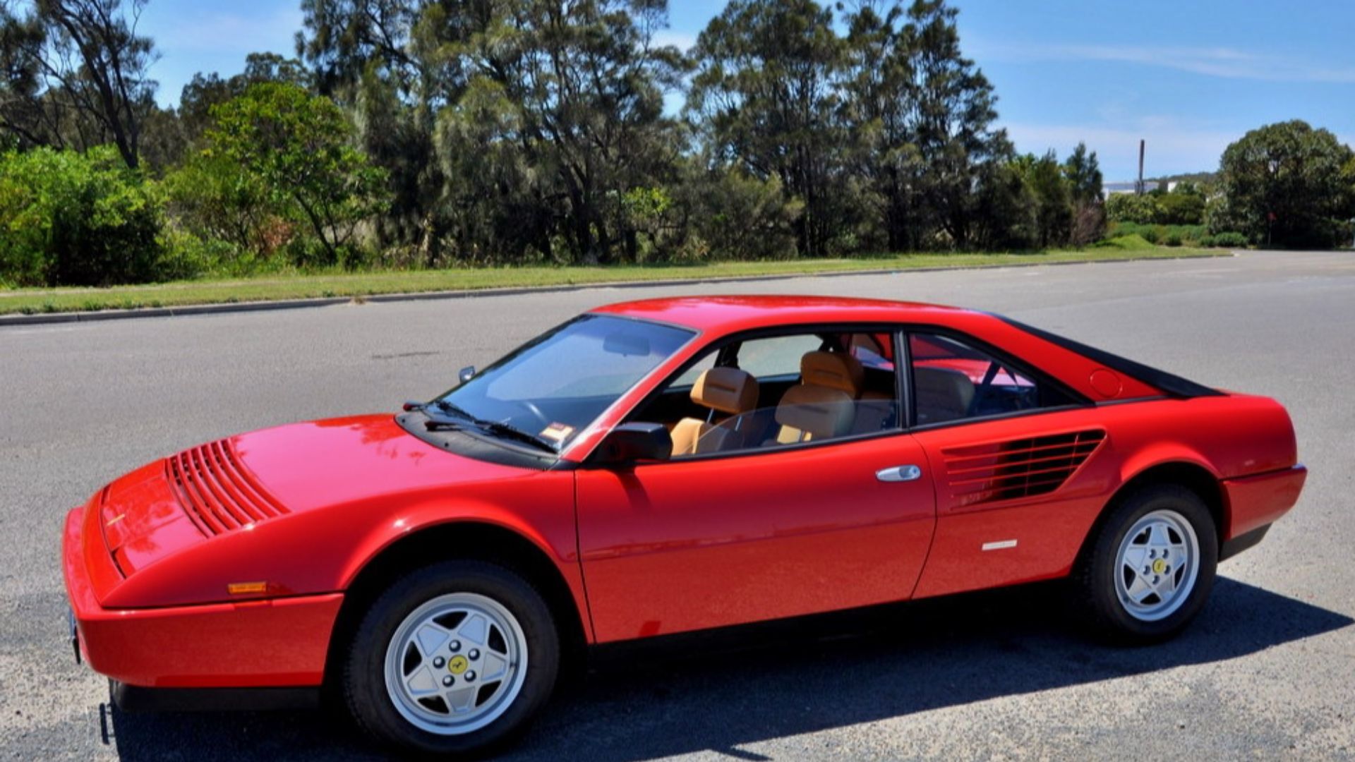 3. Ferrari Mondial