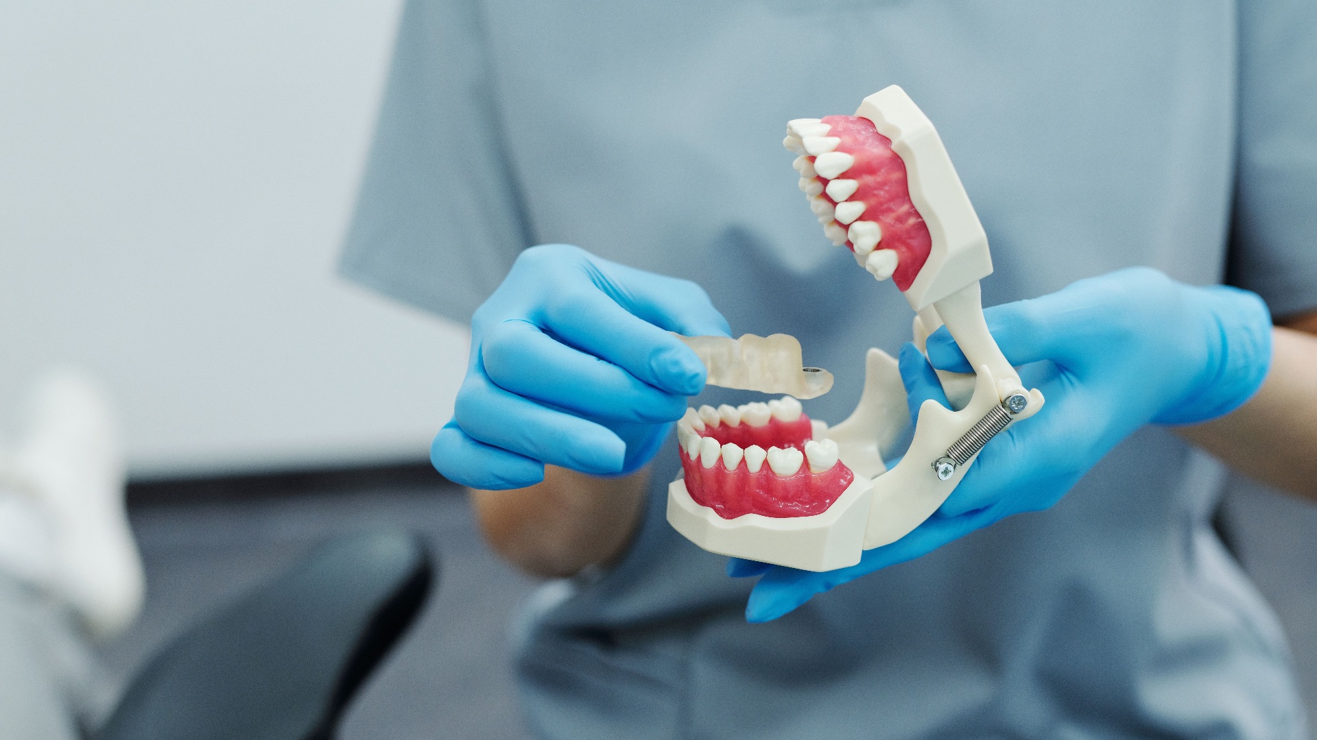 1. Portez-le en suivant scrupuleusement les consignes de votre orthodontiste