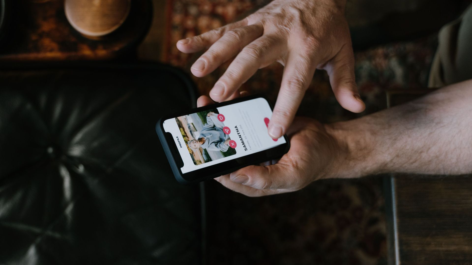 14. Les hommes devront peut-être redoubler d'efforts pour faire bonne impression dès le premier contact