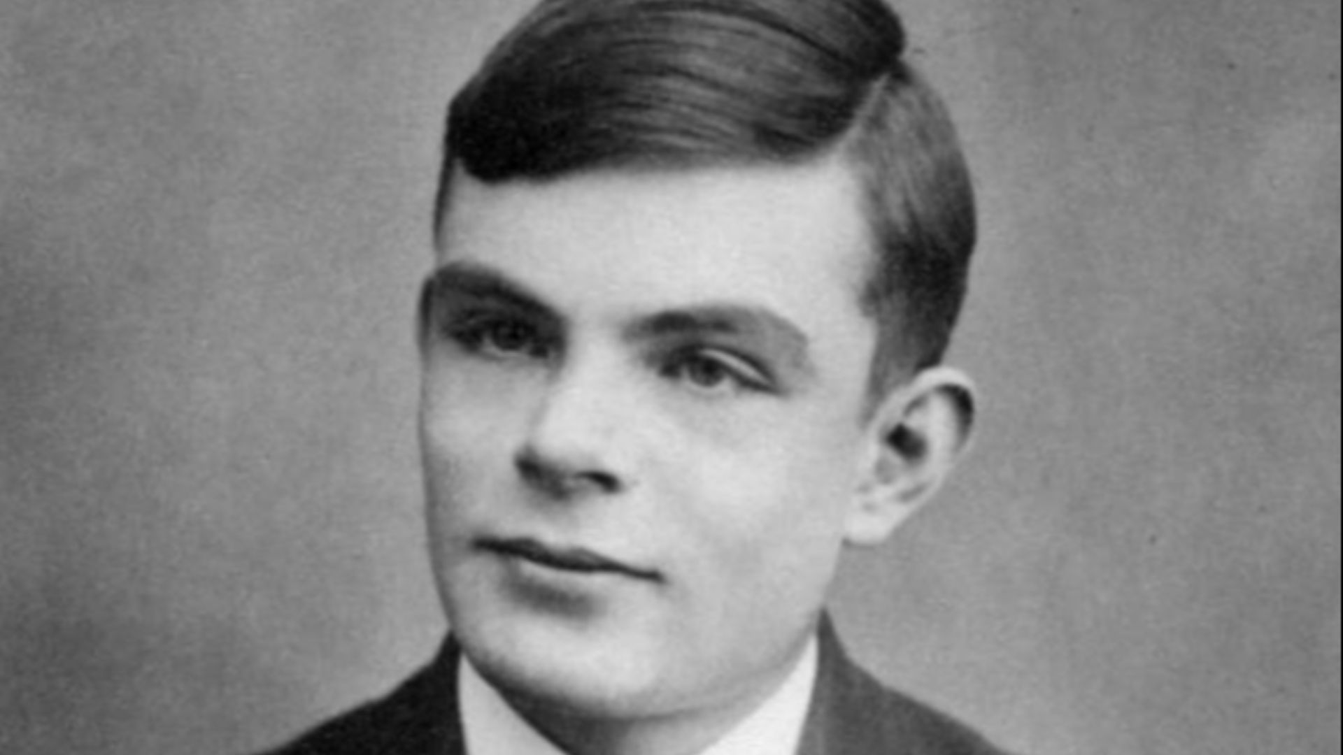19. Alan Turing milite en faveur de la Bombe