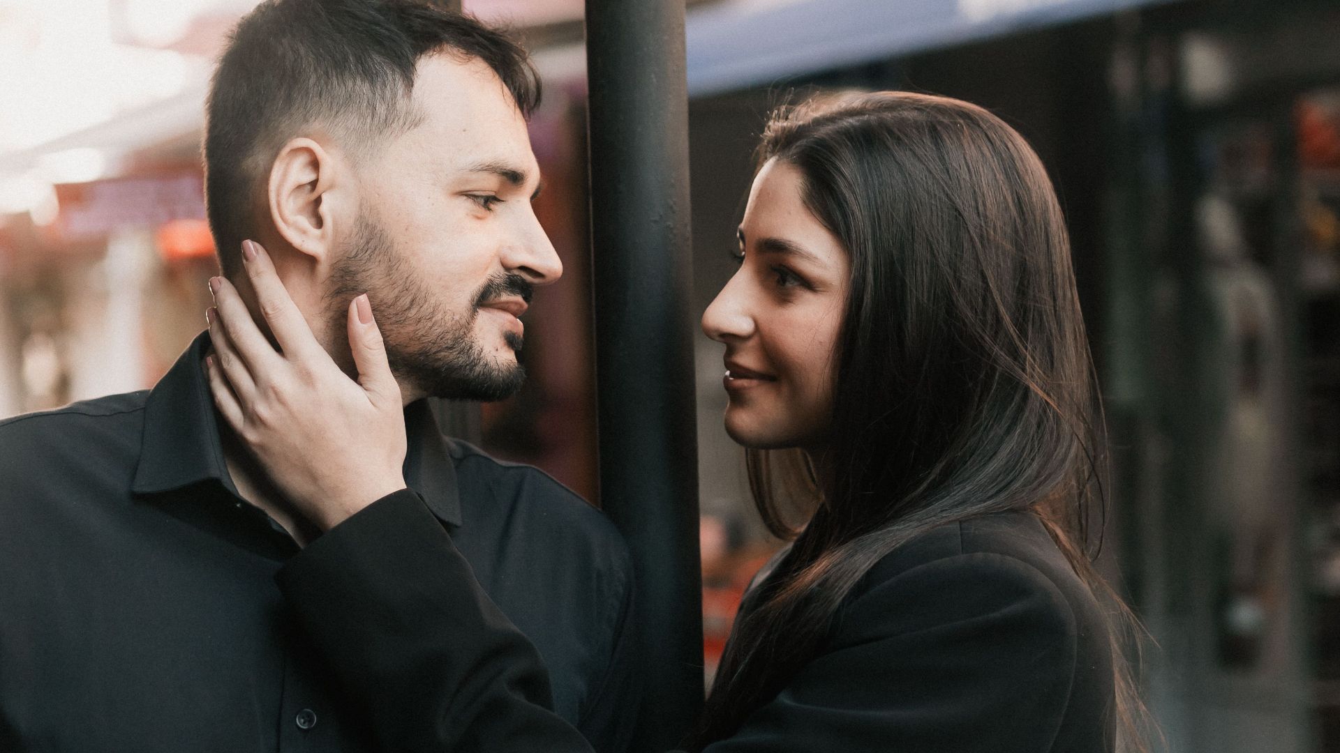 20 choses que font les femmes et qui font que les hommes ne les oublient jamais
