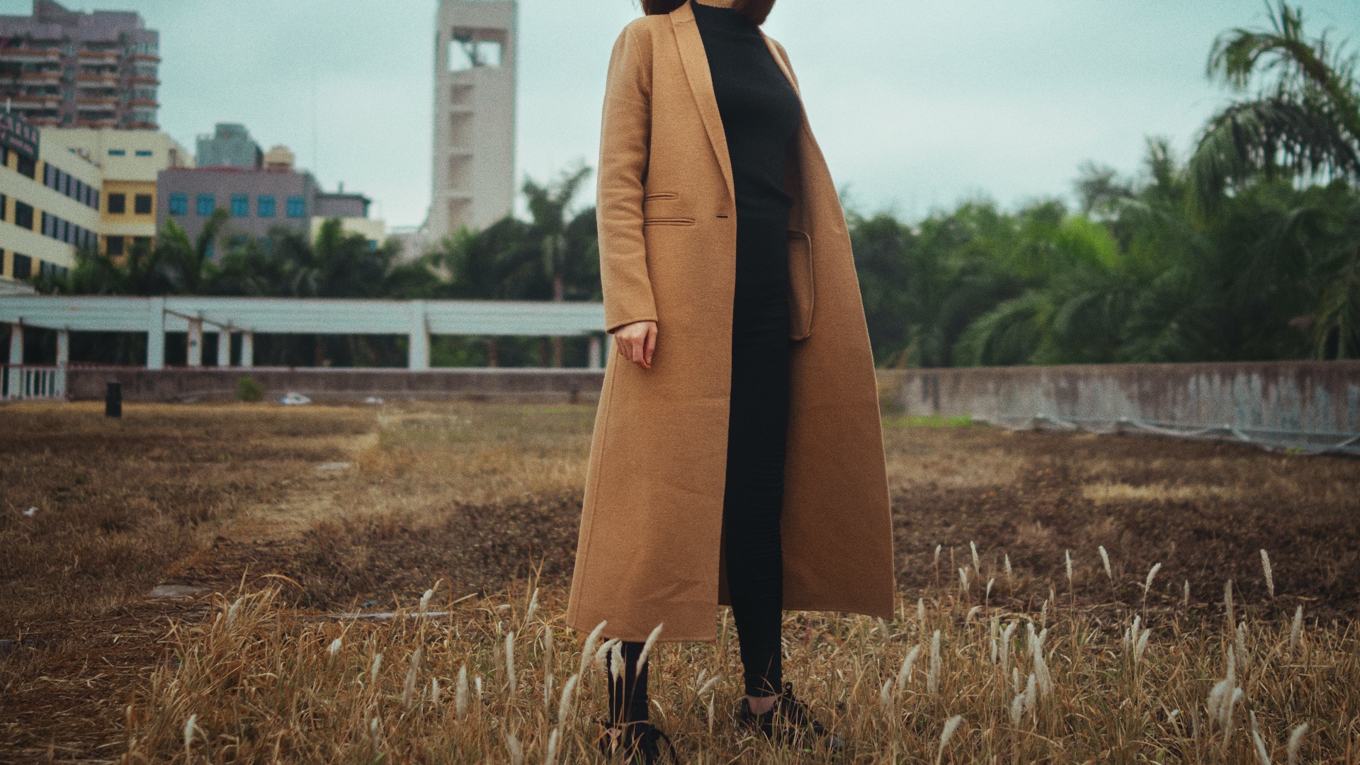 5. Les manteaux et les vestes qui alourdissent votre silhouette