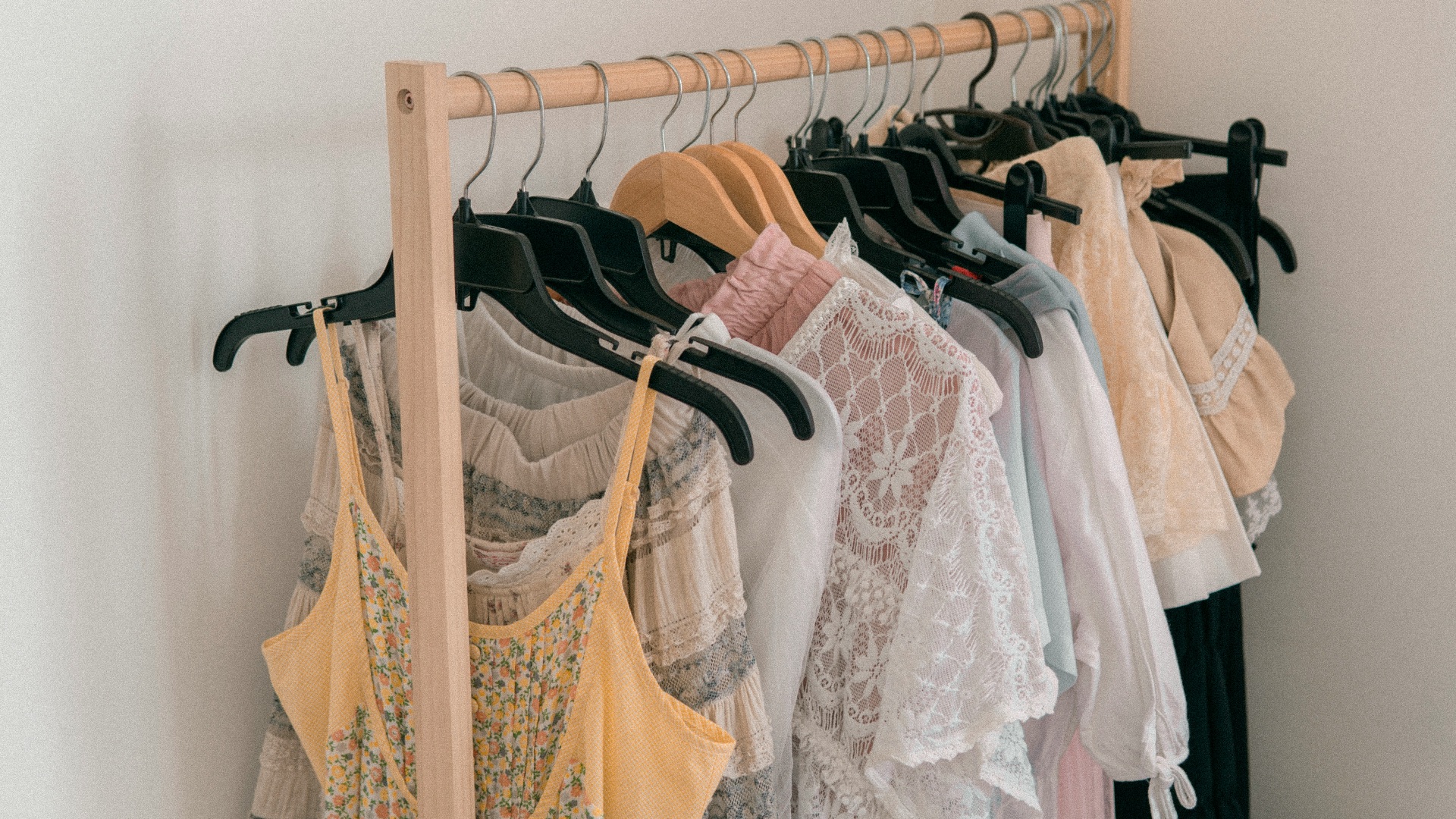 2. Choisissez des couleurs qui s'accordent avec toute votre garde-robe
