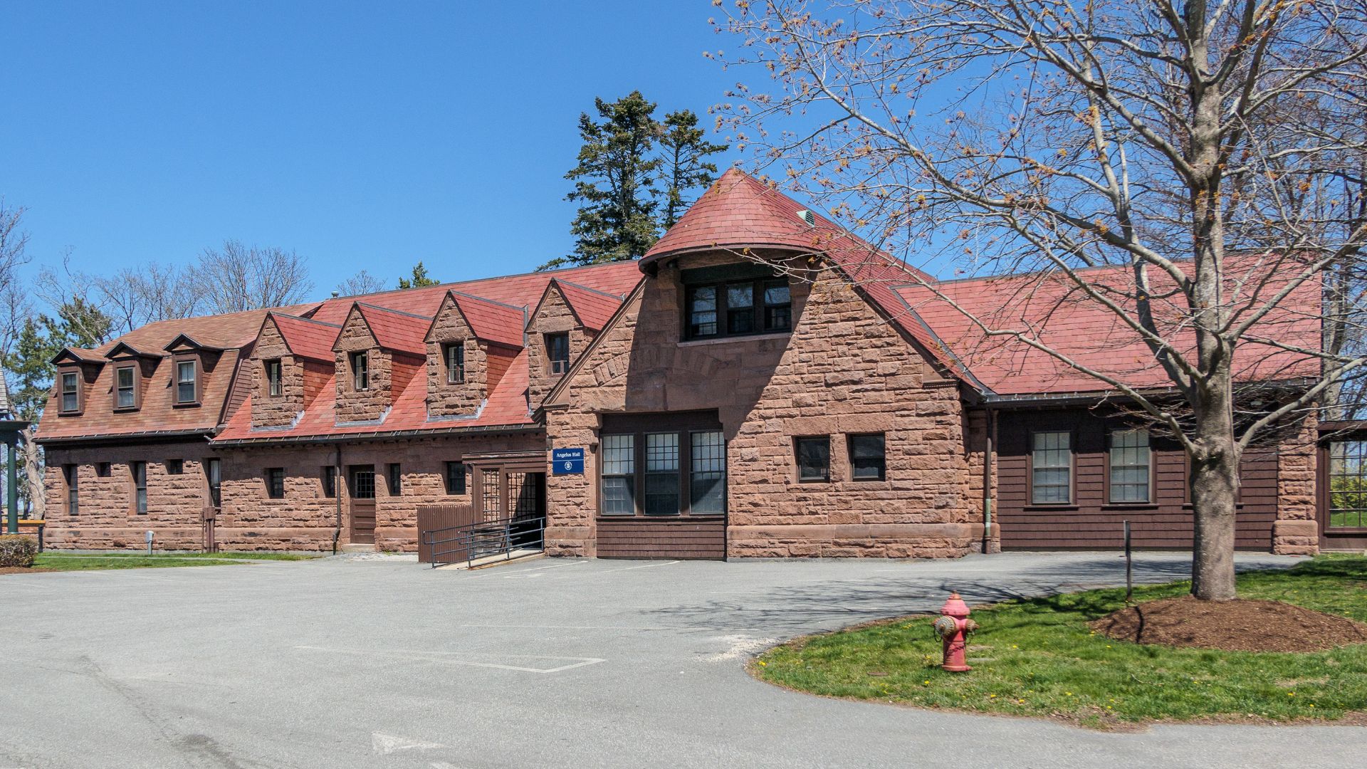 9. La pire : l'université Salve Regina