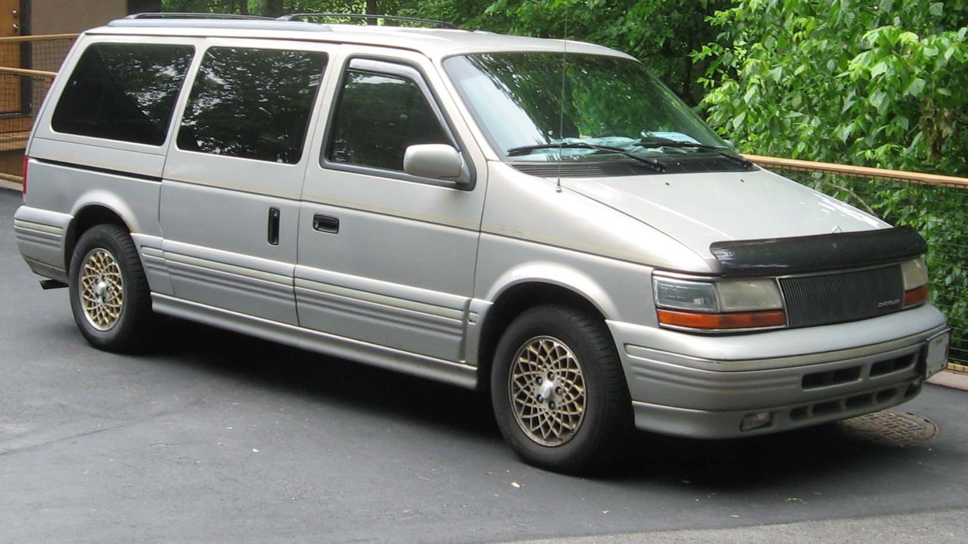 6. Chrysler Town &amp; Country