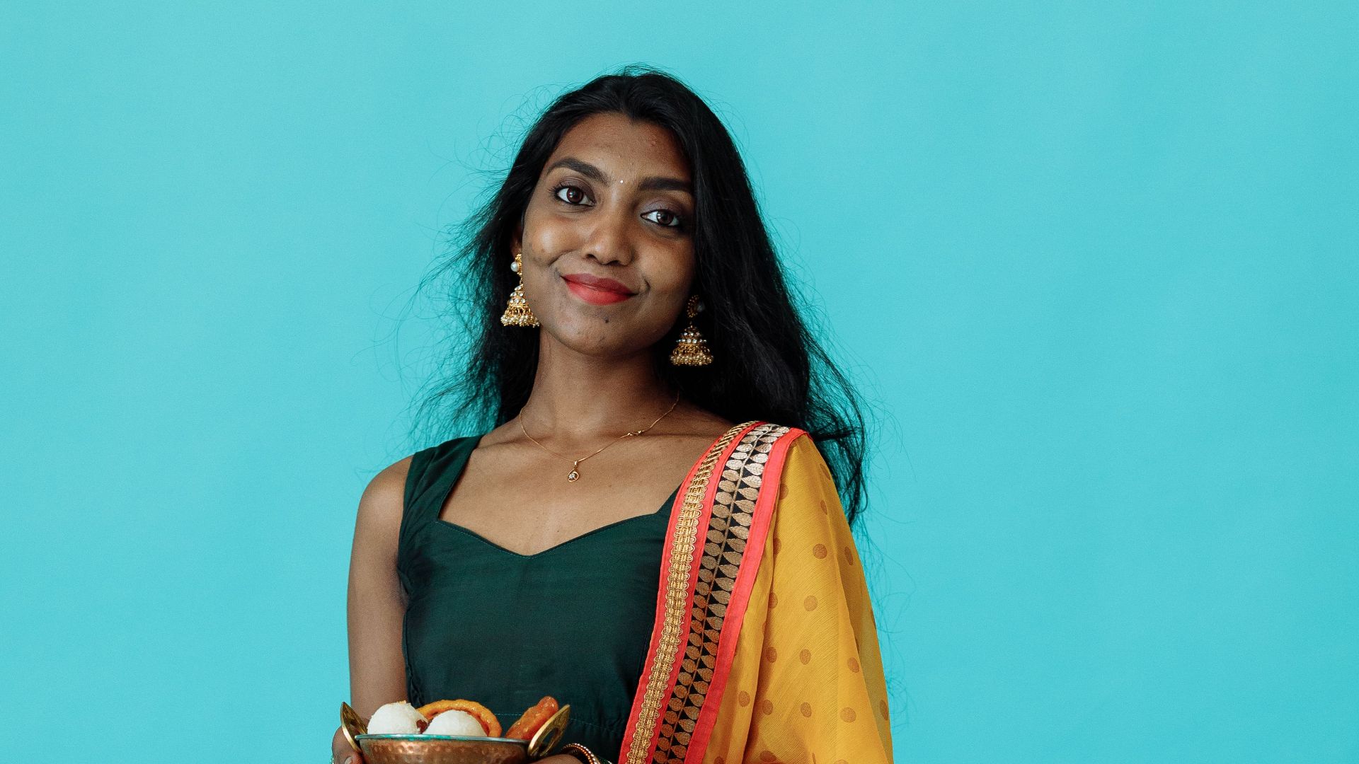 11. Inde : safran, blanc, vert et bleu marine