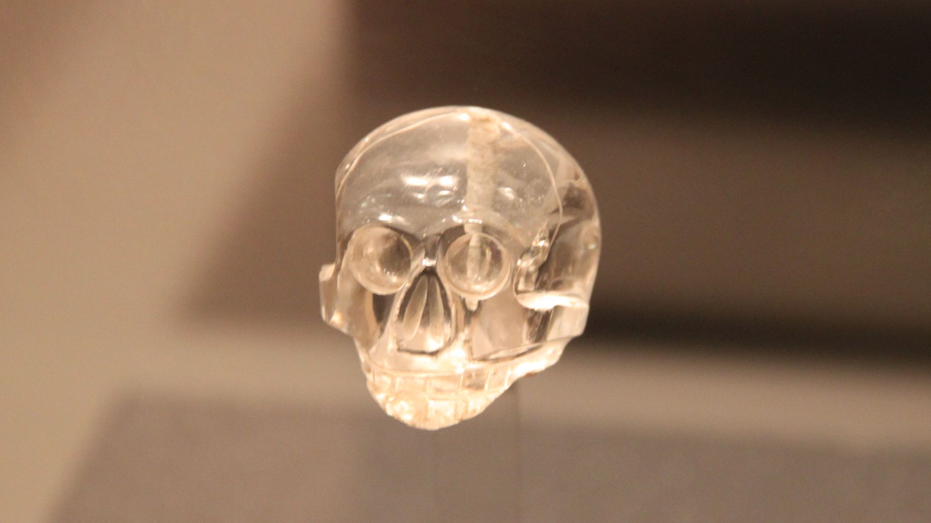 6. Les crânes de cristal