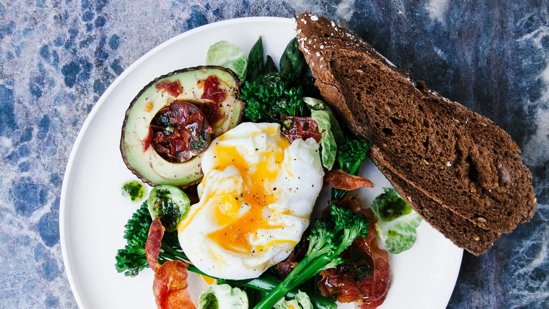 3. Préparez un petit-déjeuner riche en protéines