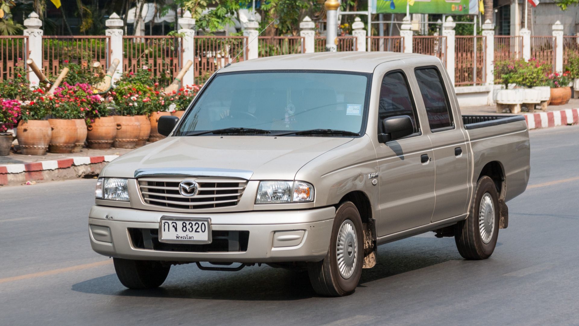 17. Pick-up Mazda série B