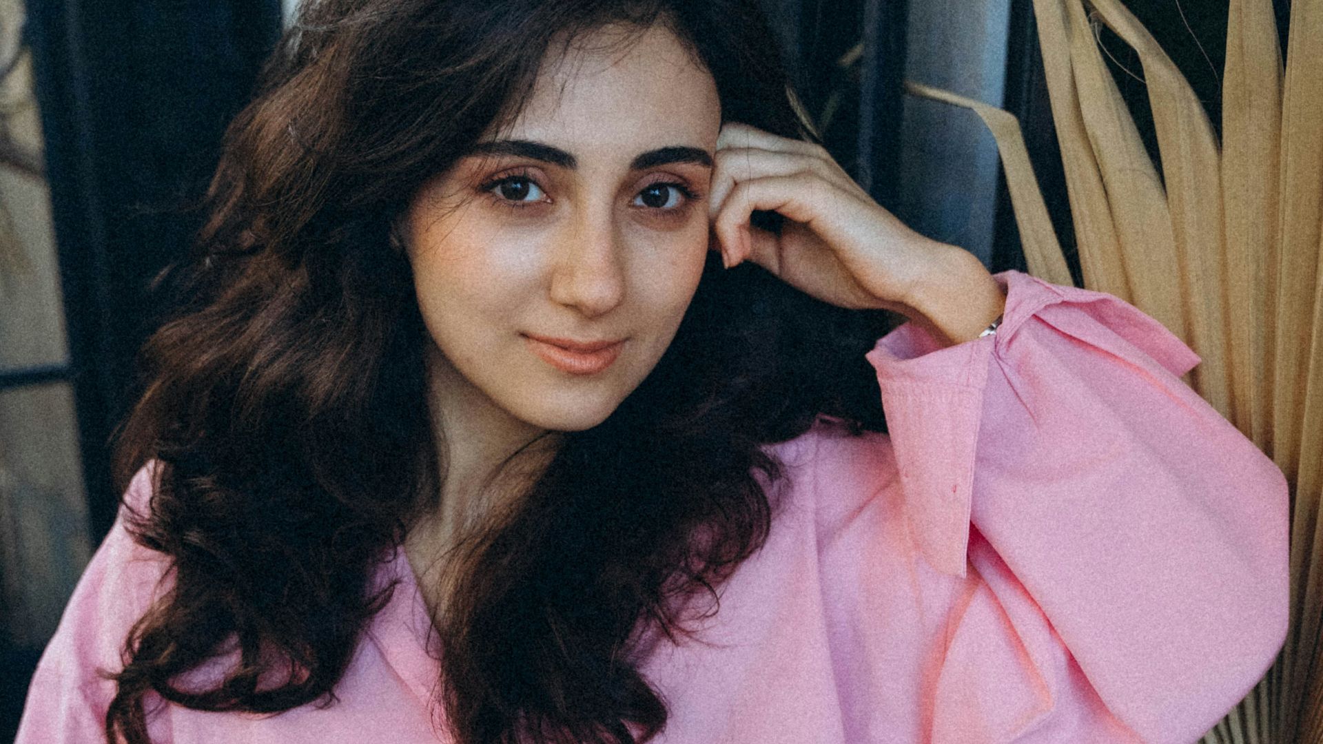 1. Rose poudré