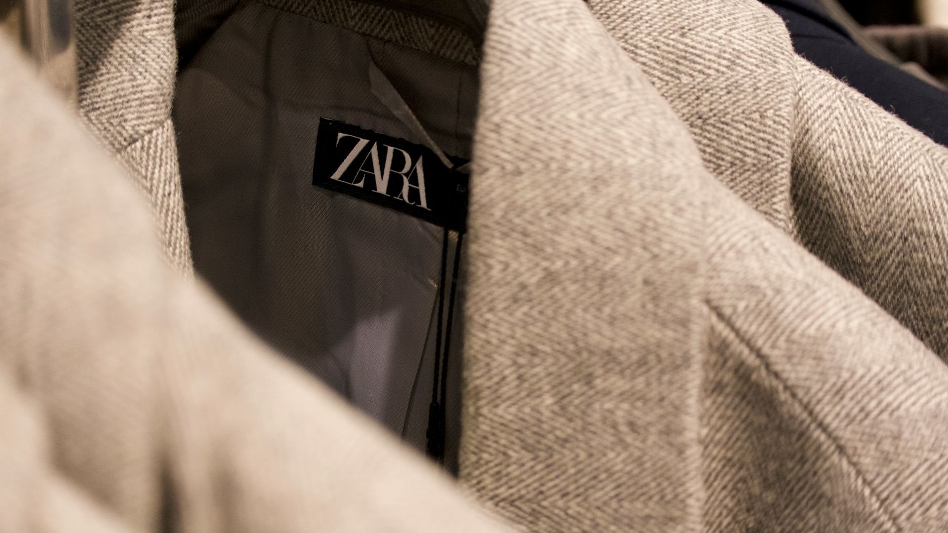 19. Amancio Ortega