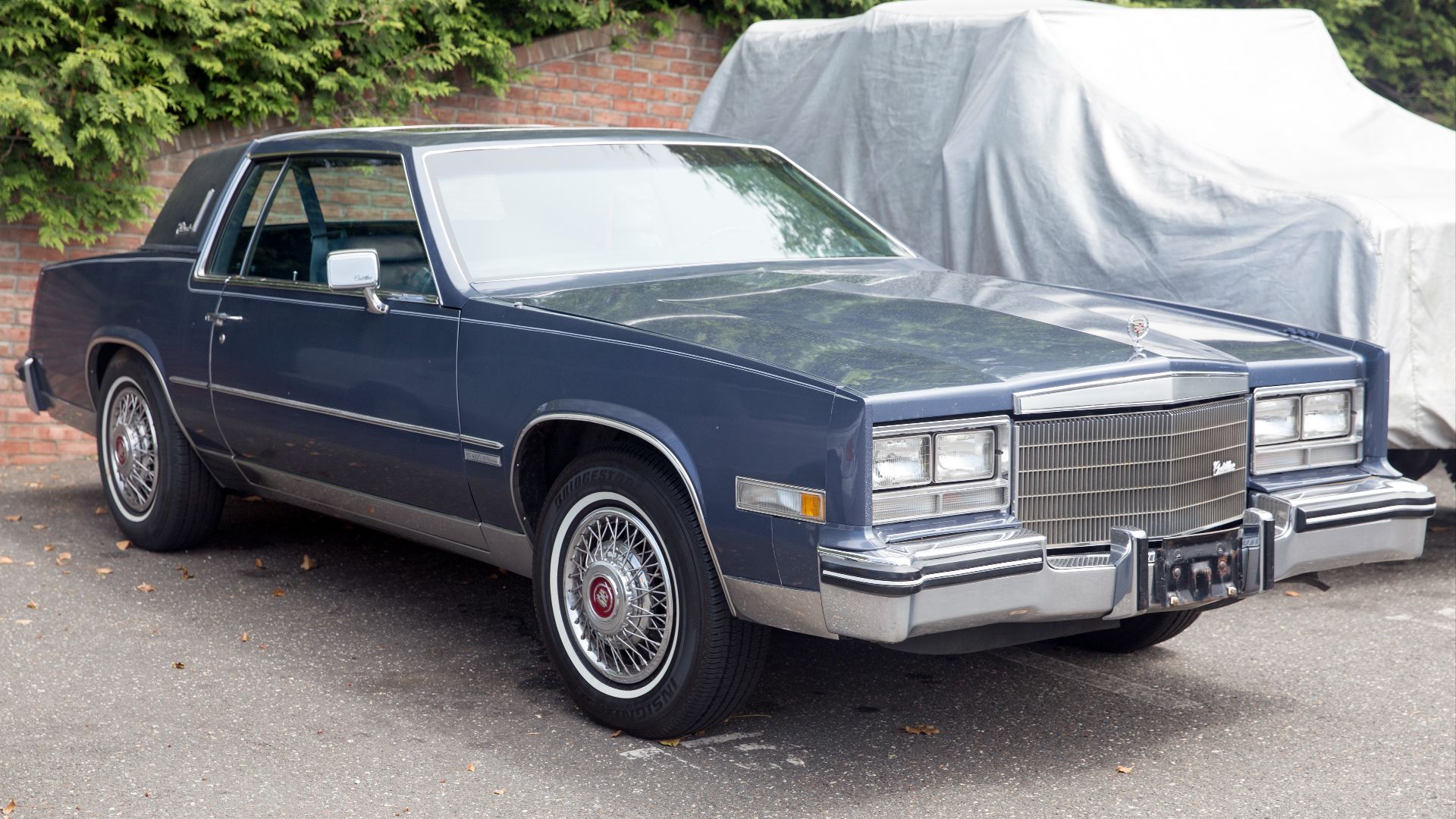 2. 1982-1984 HT4100 V8