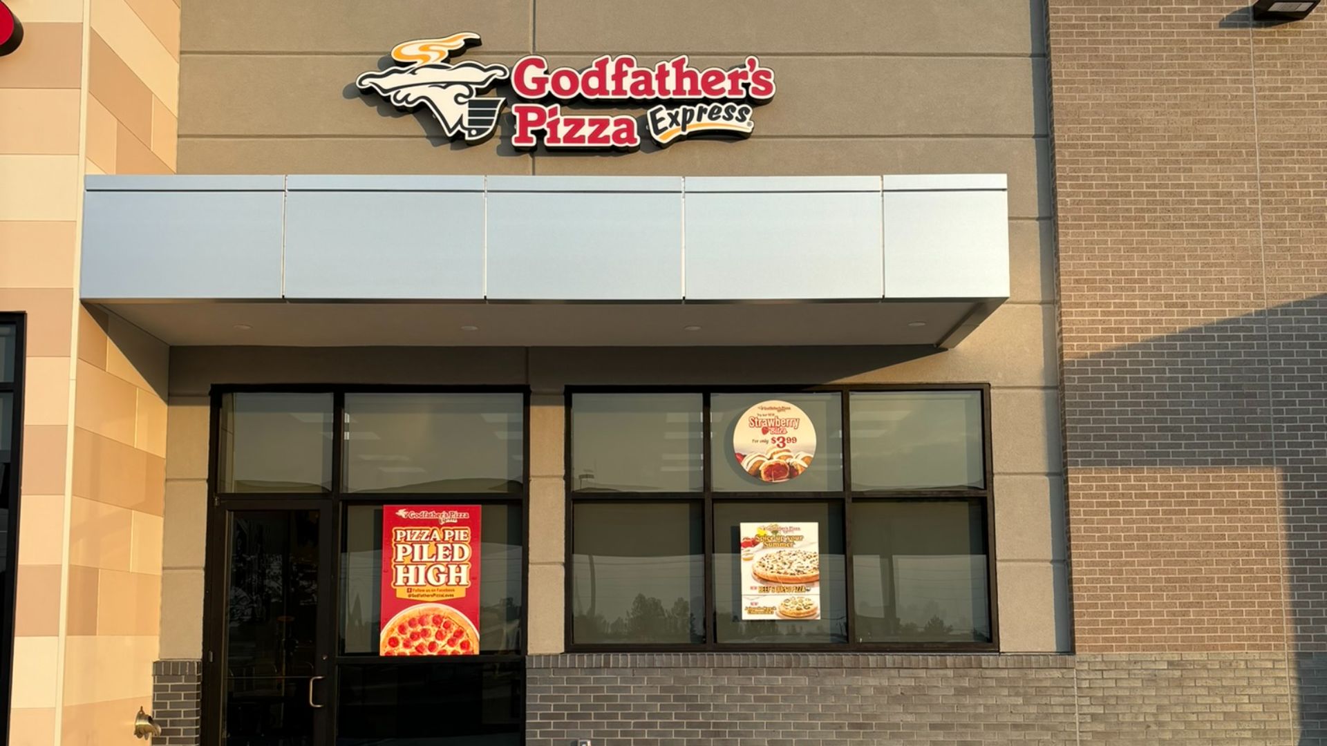 4. Godfather's Pizza