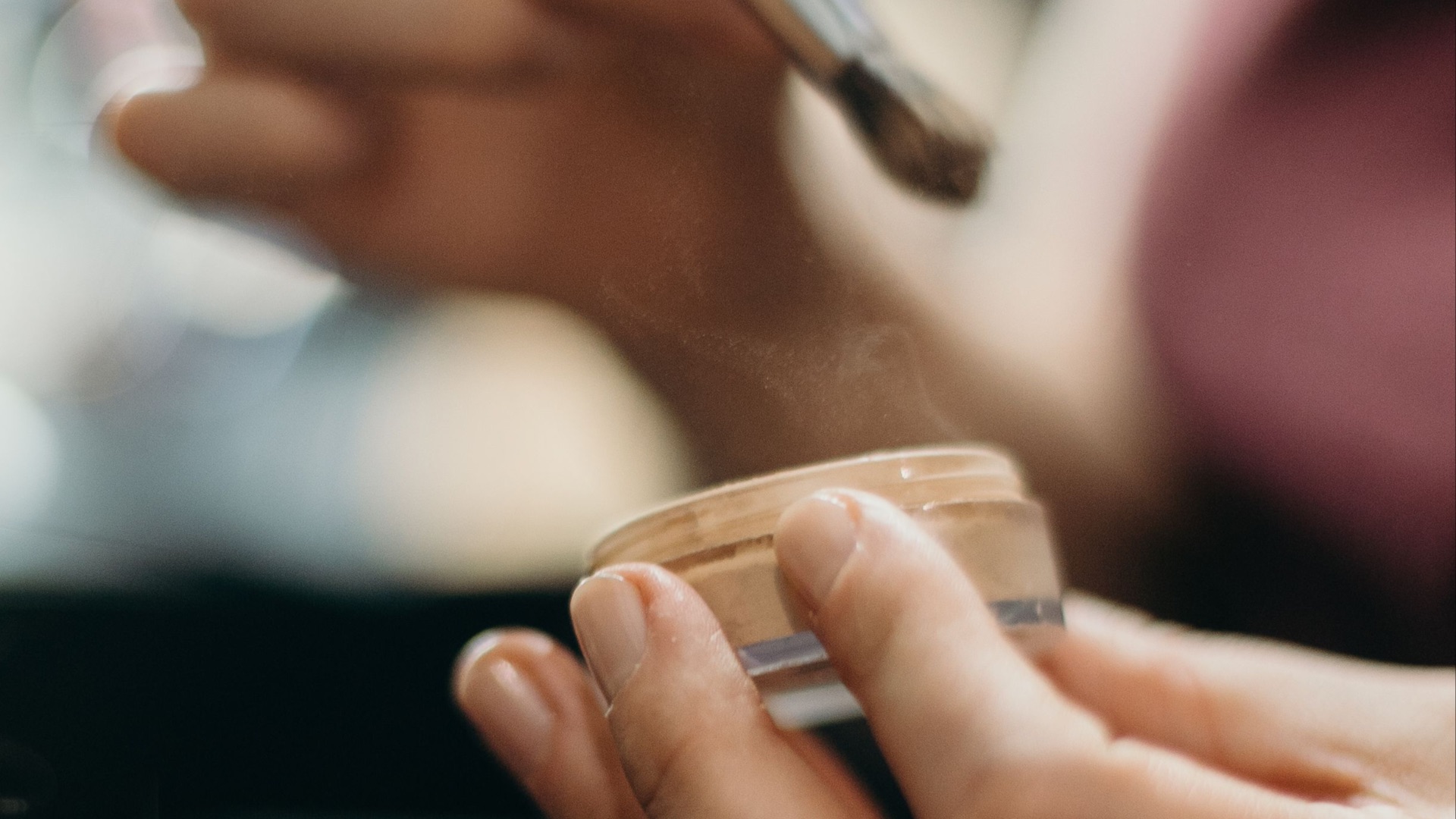 6. Appliquez votre maquillage en fines couches