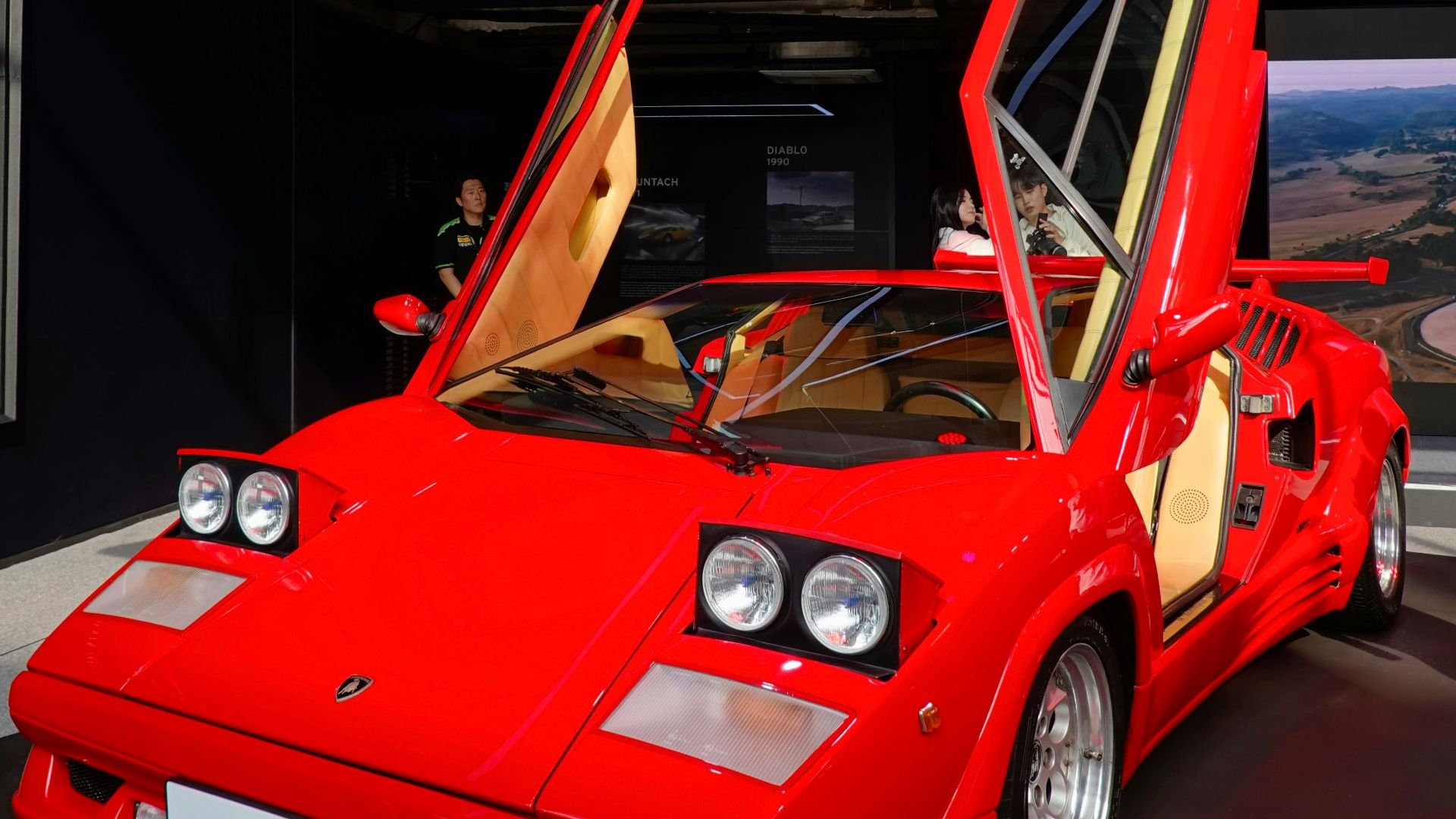 1. La Lamborghini Countach a lancé la mode