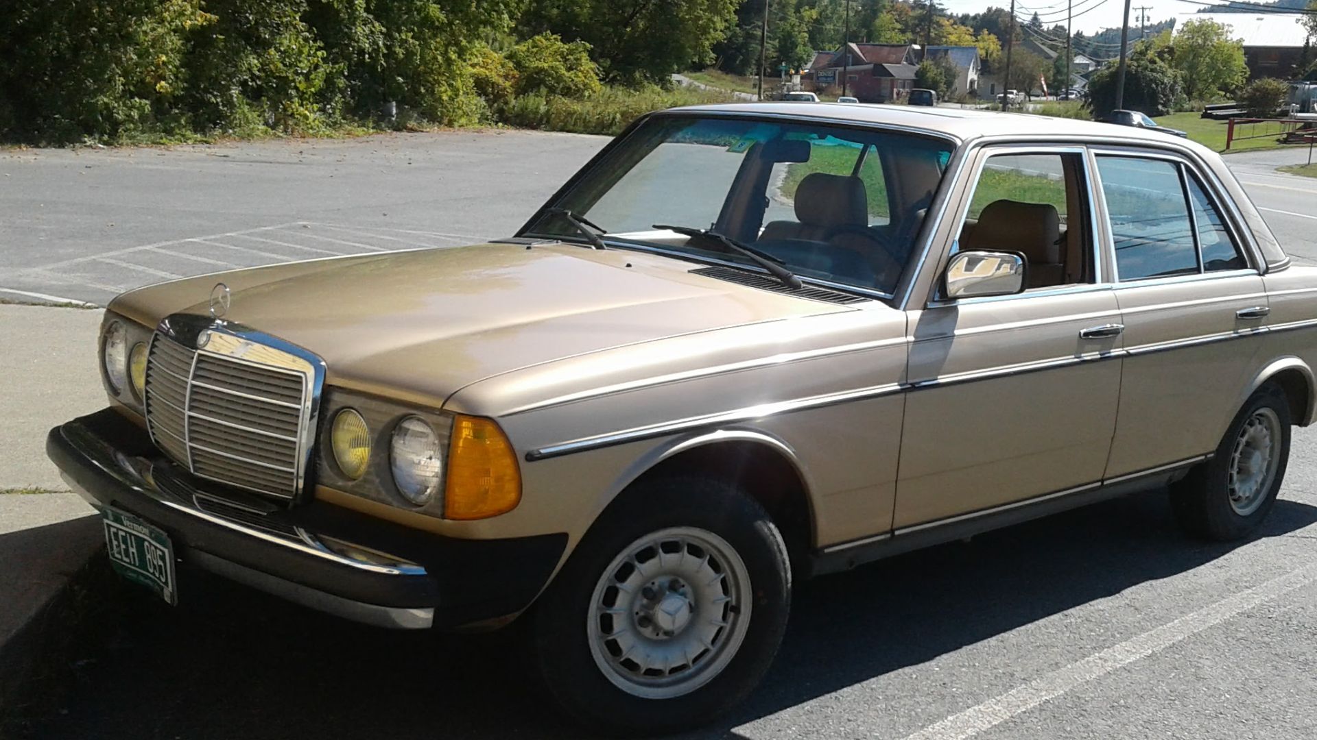 3. Mercedes-Benz 300D