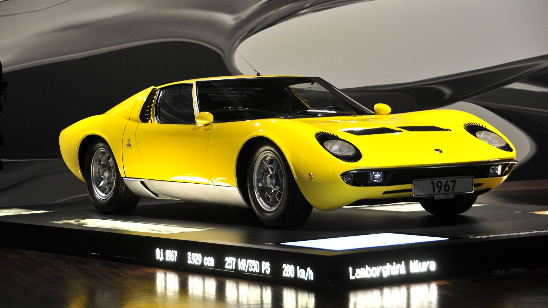 7. Lamborghini Miura