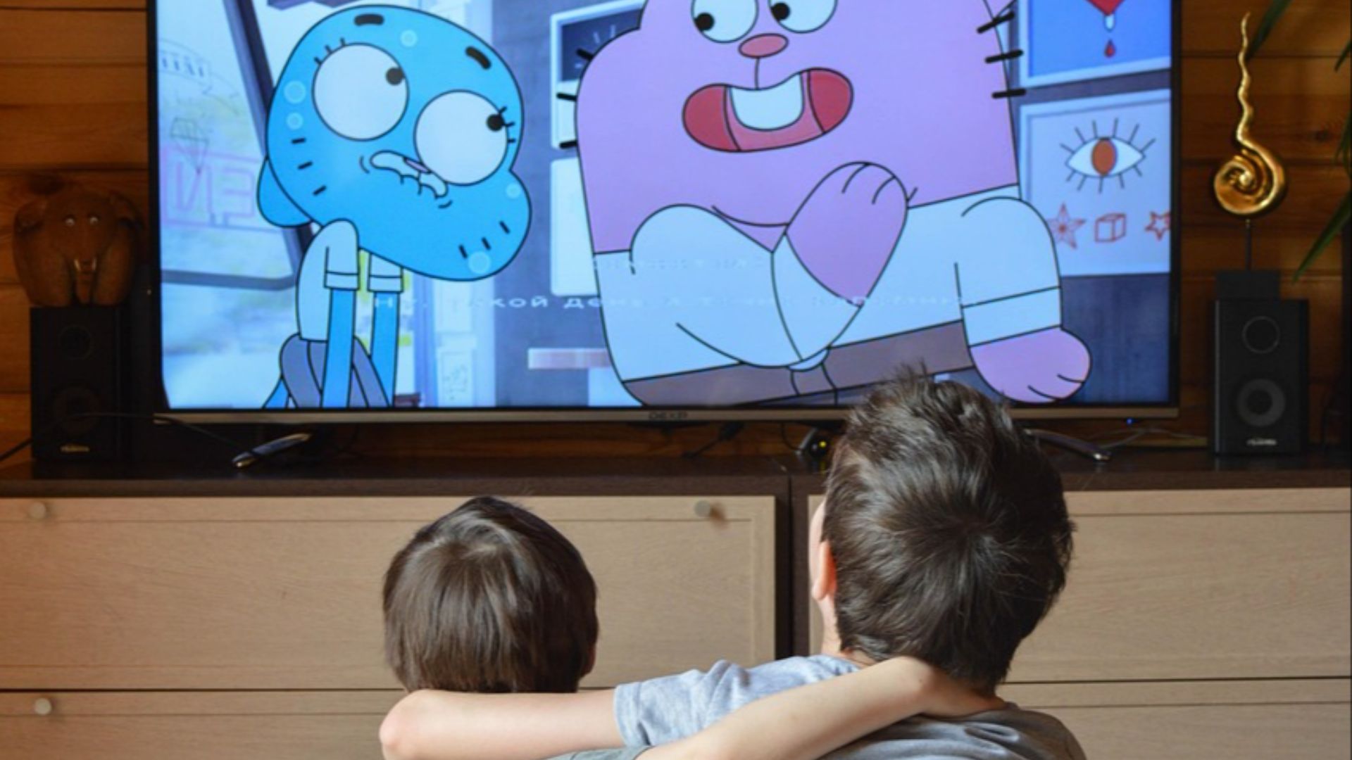 12. Grands meubles TV