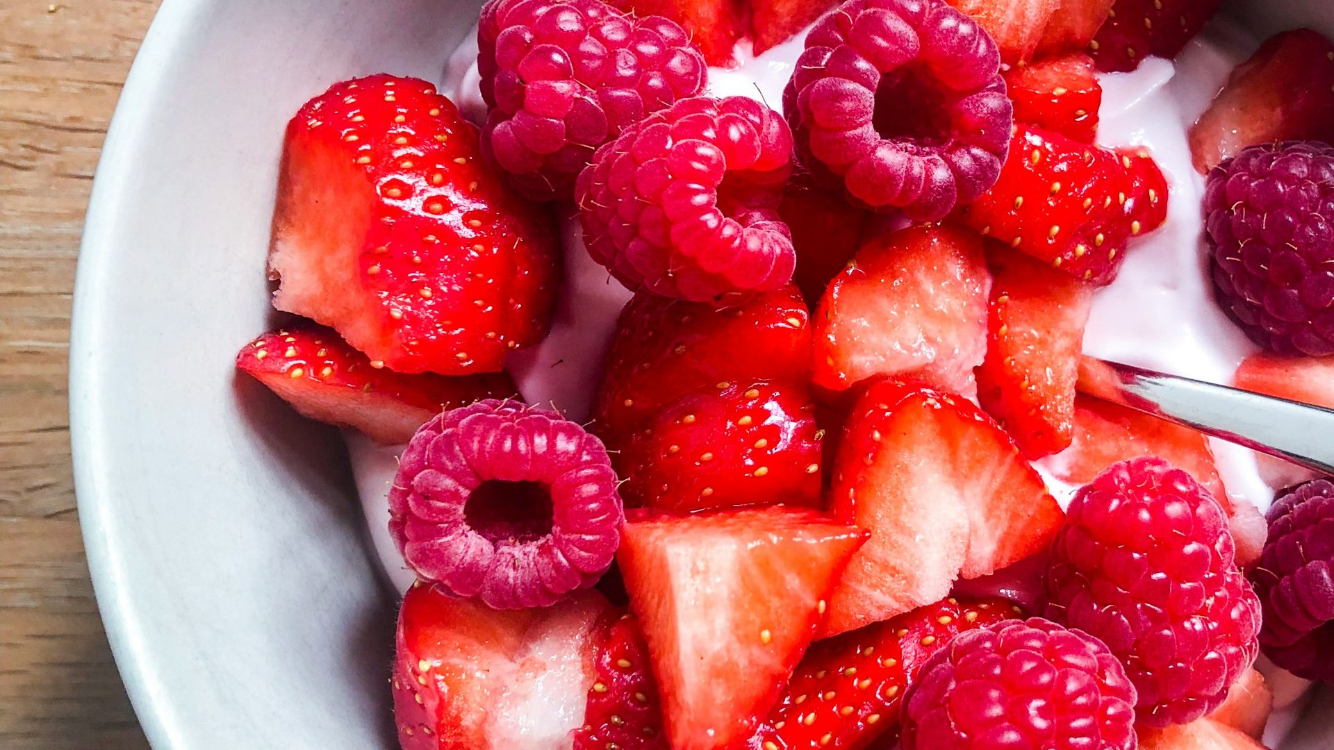 1. Yaourt grec aux fruits rouges