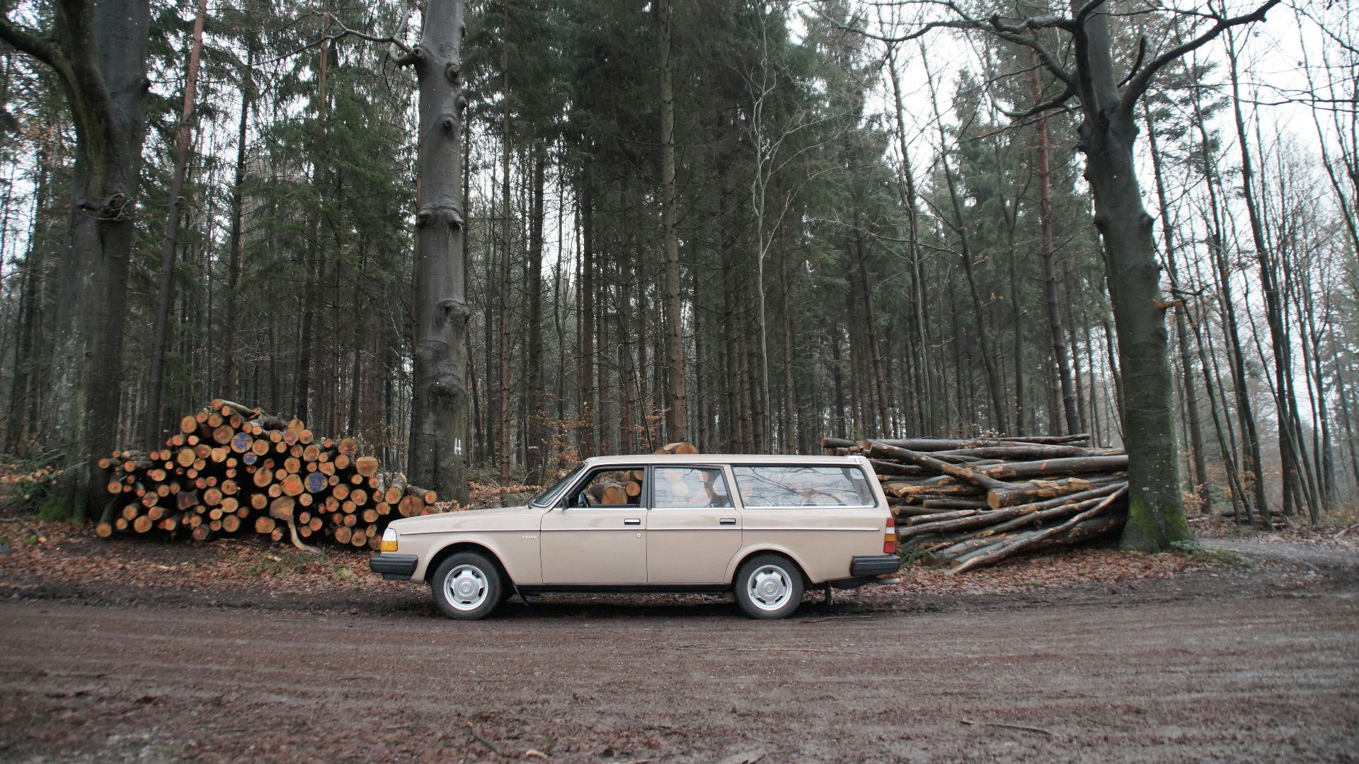 5. Volvo 240 (1974-1993)