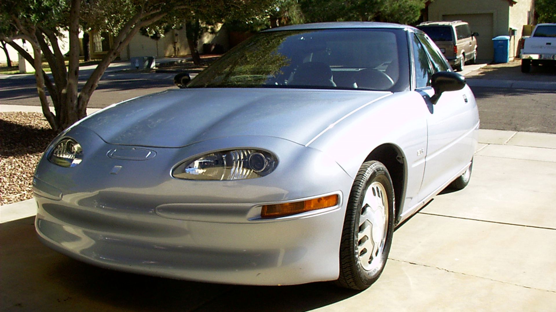 6. GM EV1
