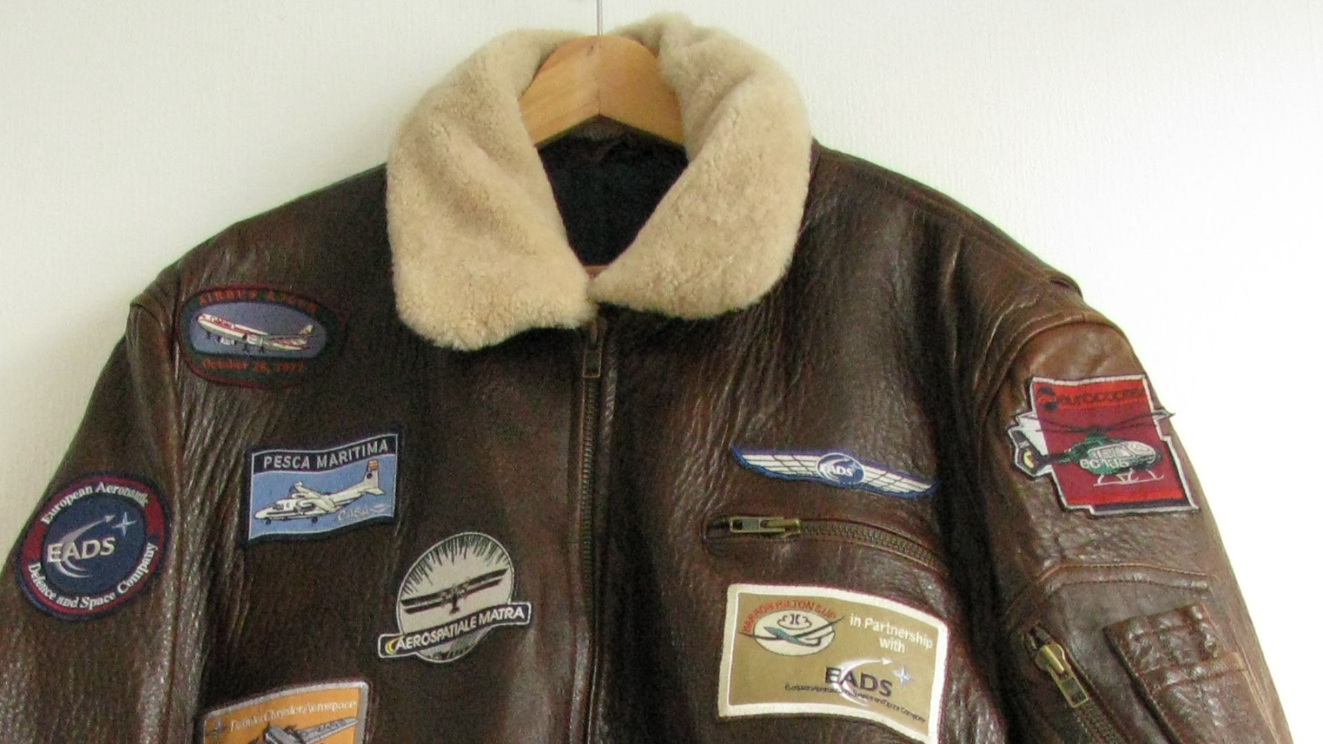 4. Le blouson aviateur polyvalent