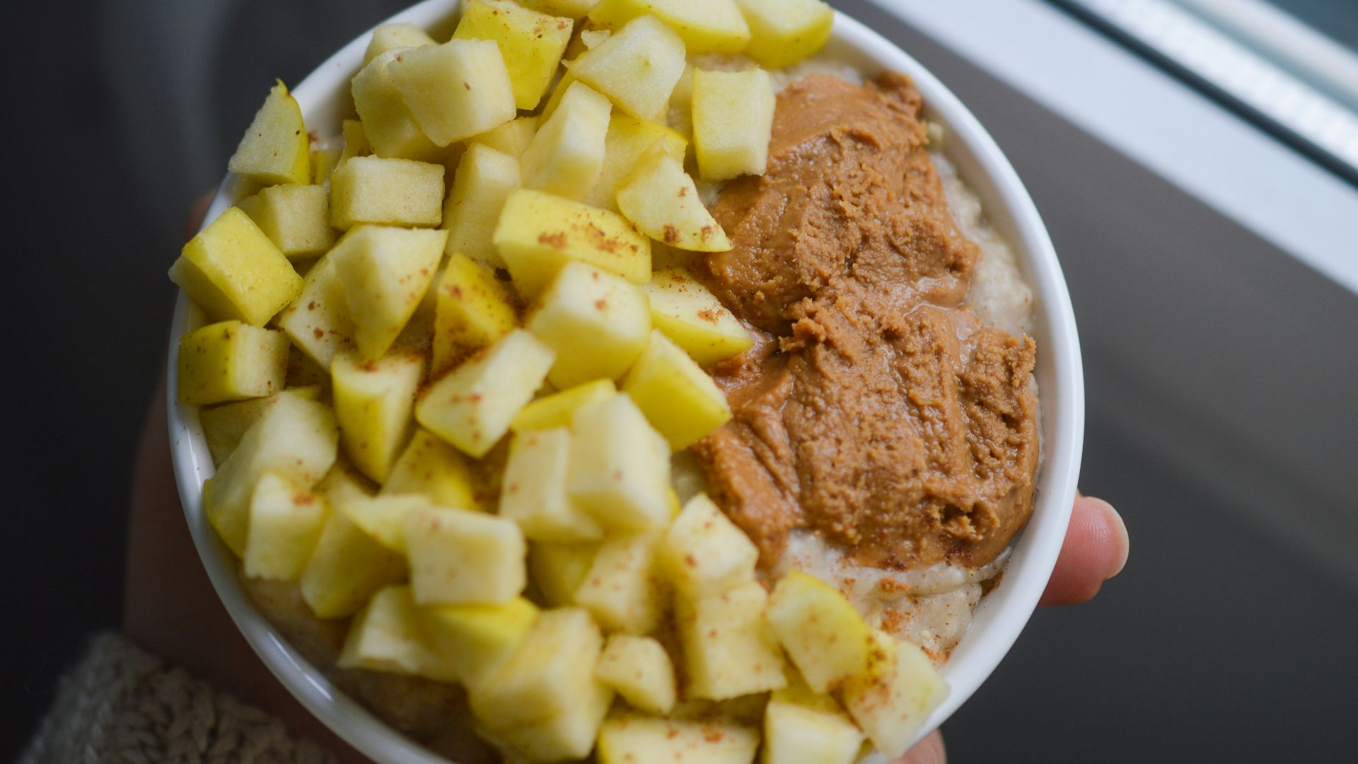 2. Tranches de pomme avec beurre d'arachide