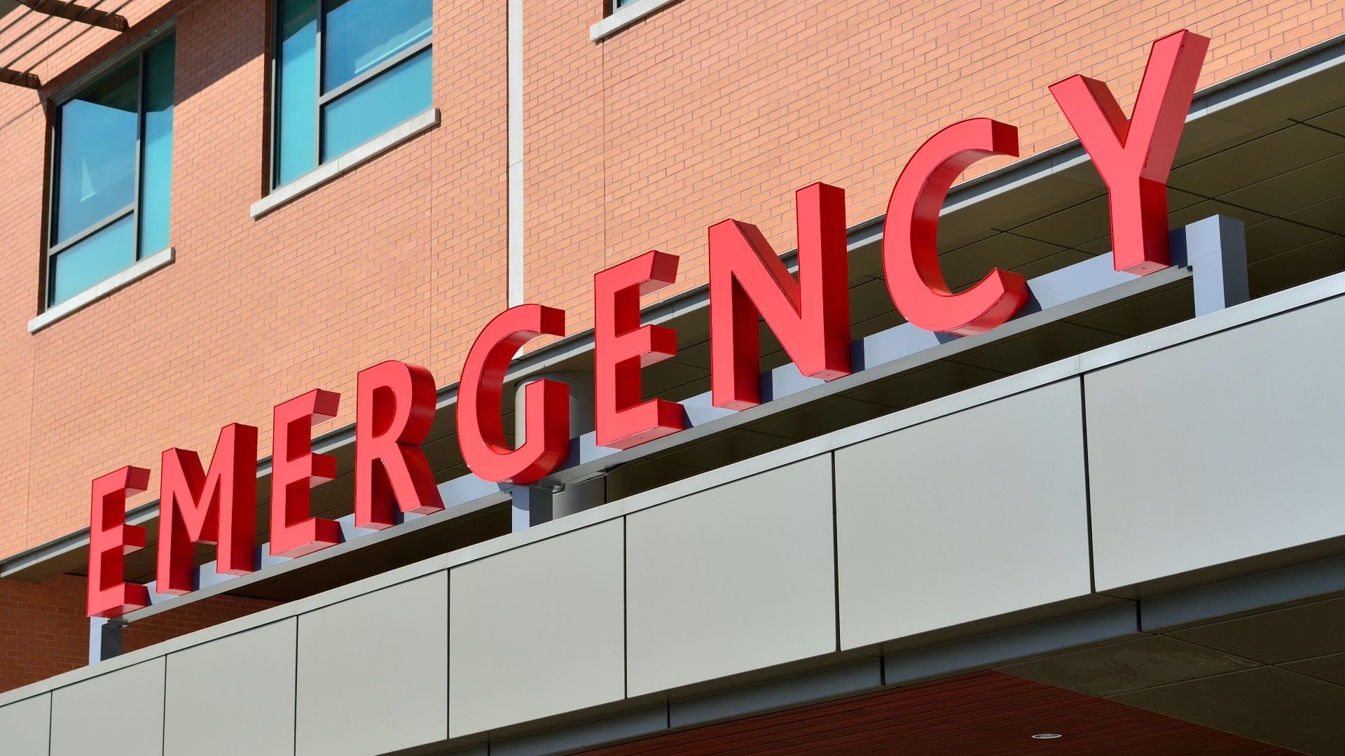 3. Tu es la personne à contacter en cas d'urgence pour tout le monde