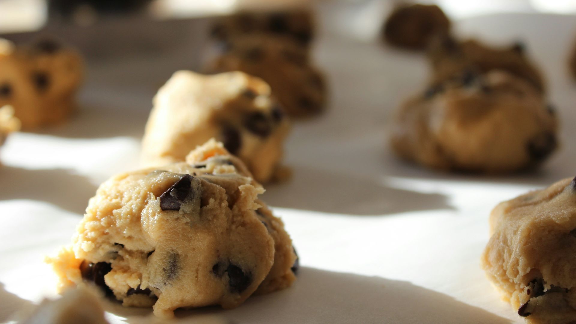 14. Bouchées à la pâte à cookies aux pépites de chocolat