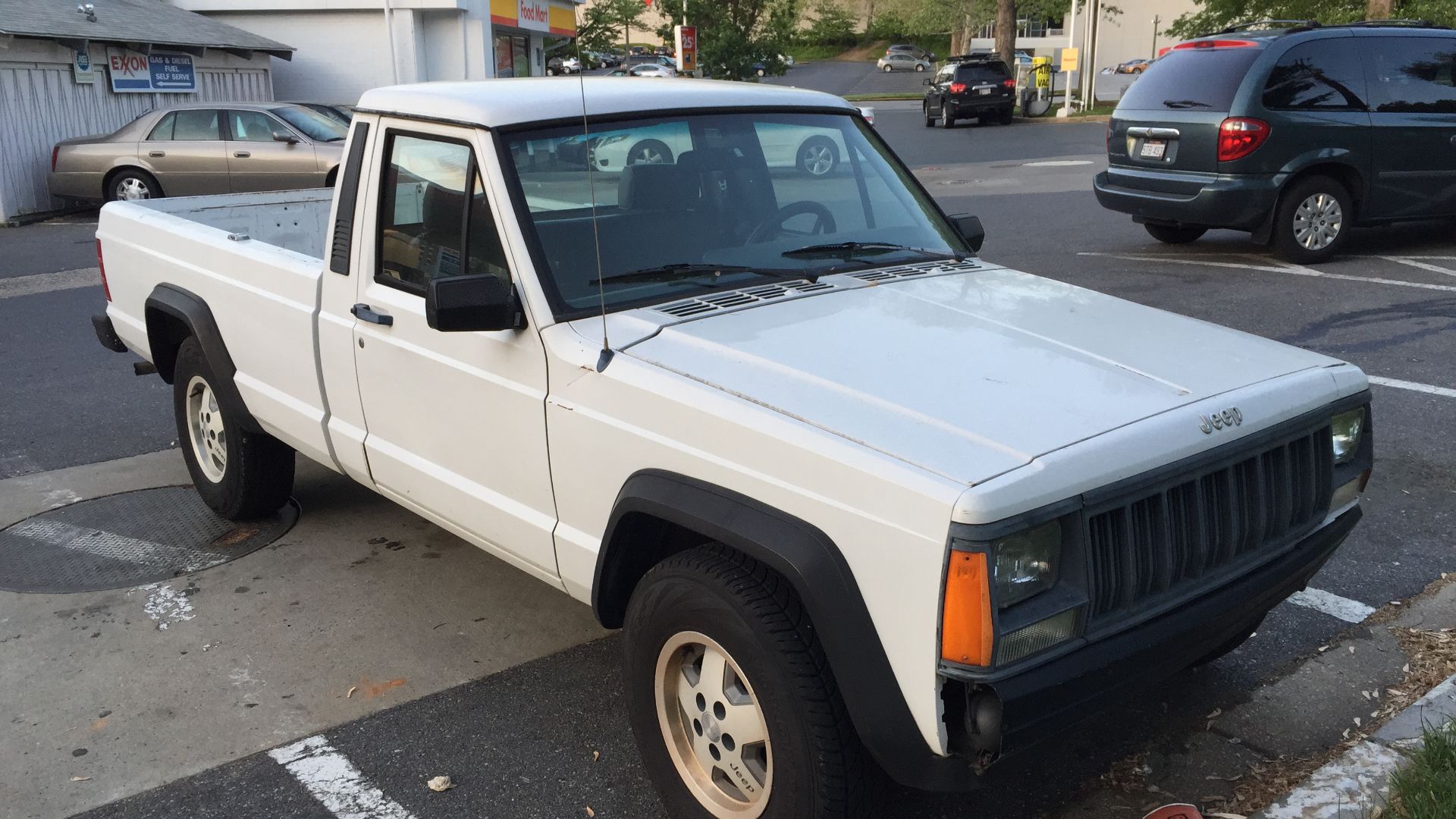 9. Jeep Comanche de 1988 à 1992 équipée d'un moteur de 2,5 litres