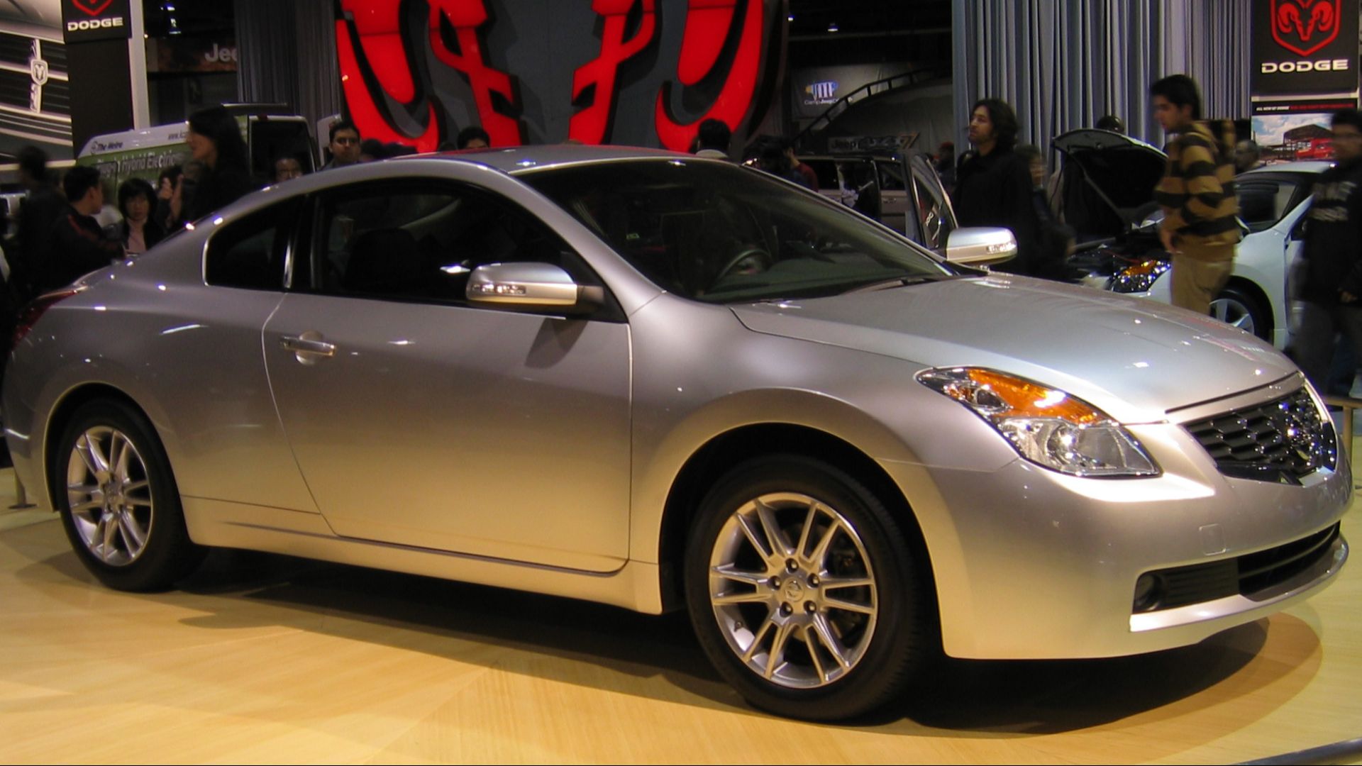 16. Nissan Altima Coupé, de 2007 à 2012