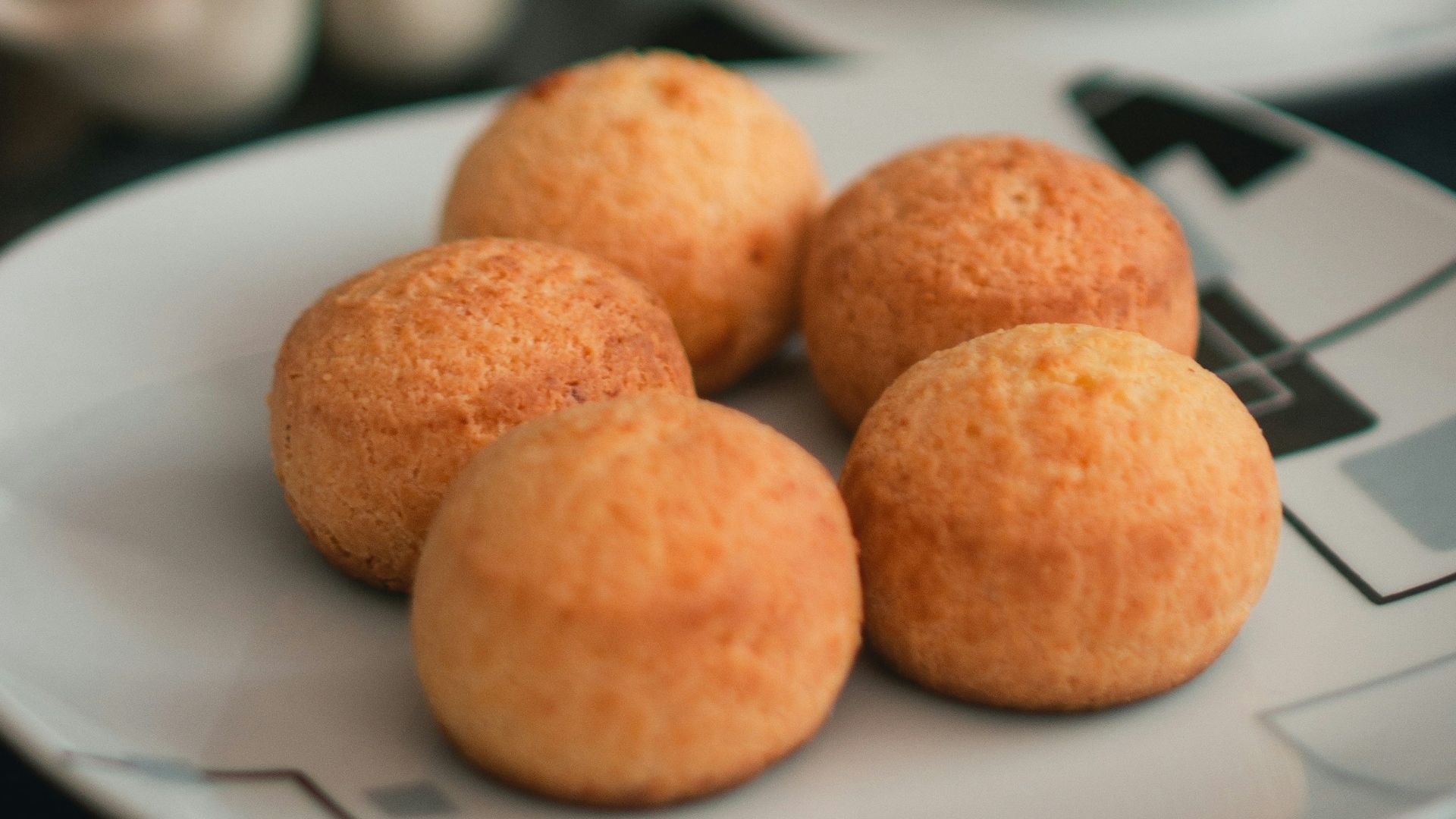 5. Bouchées de pain au fromage à la brésilienne
