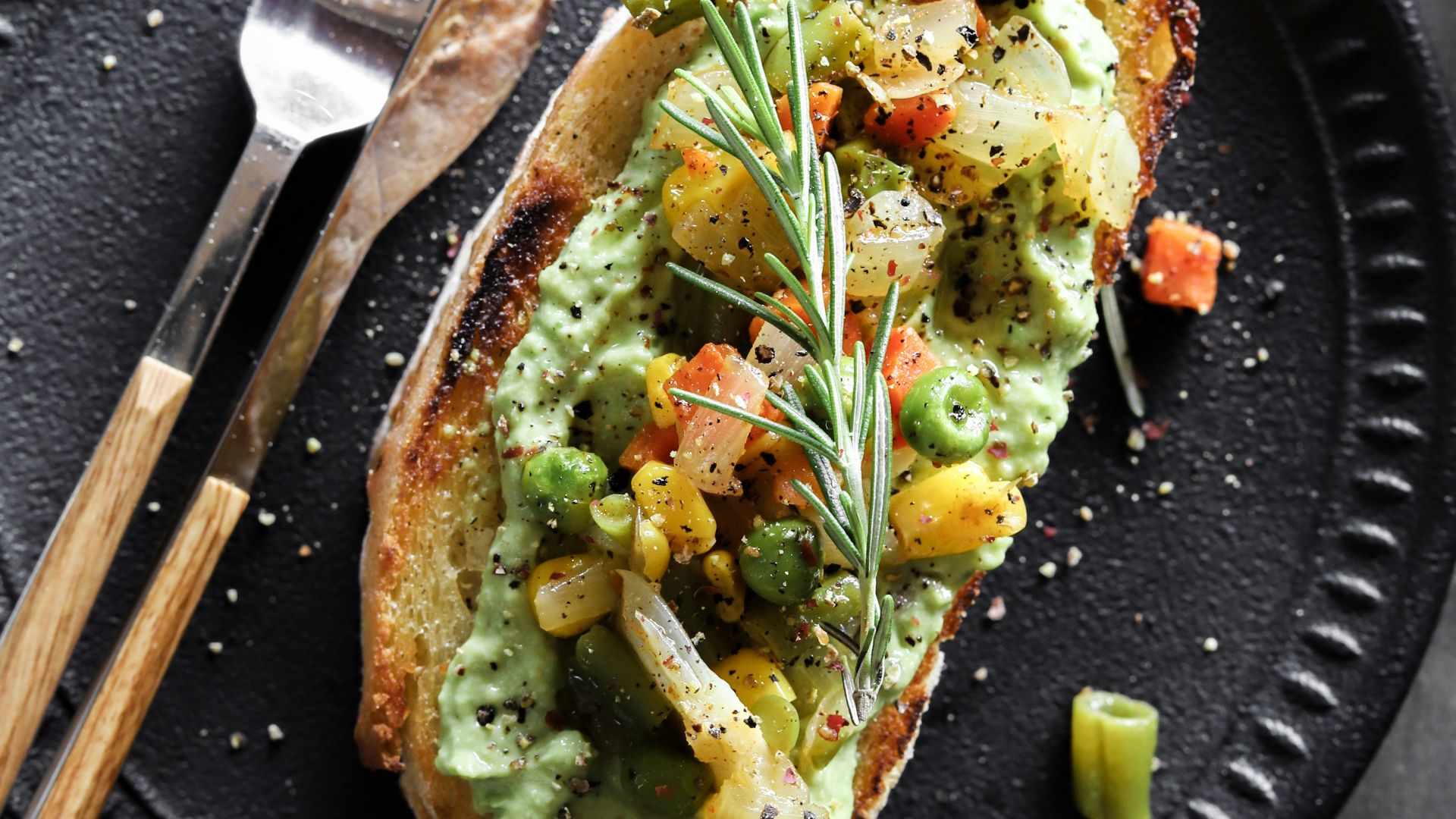 1. Toast à l'avocat