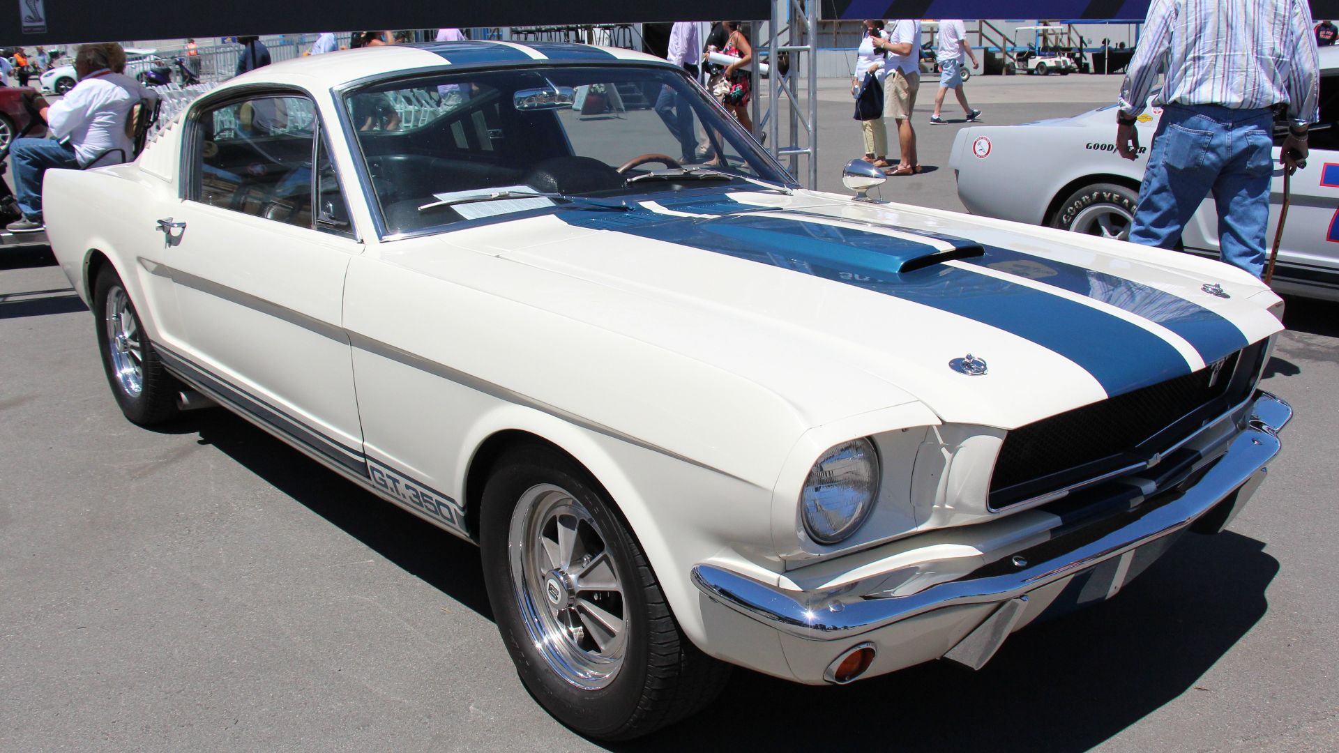 1. Shelby GT350 de 1965
