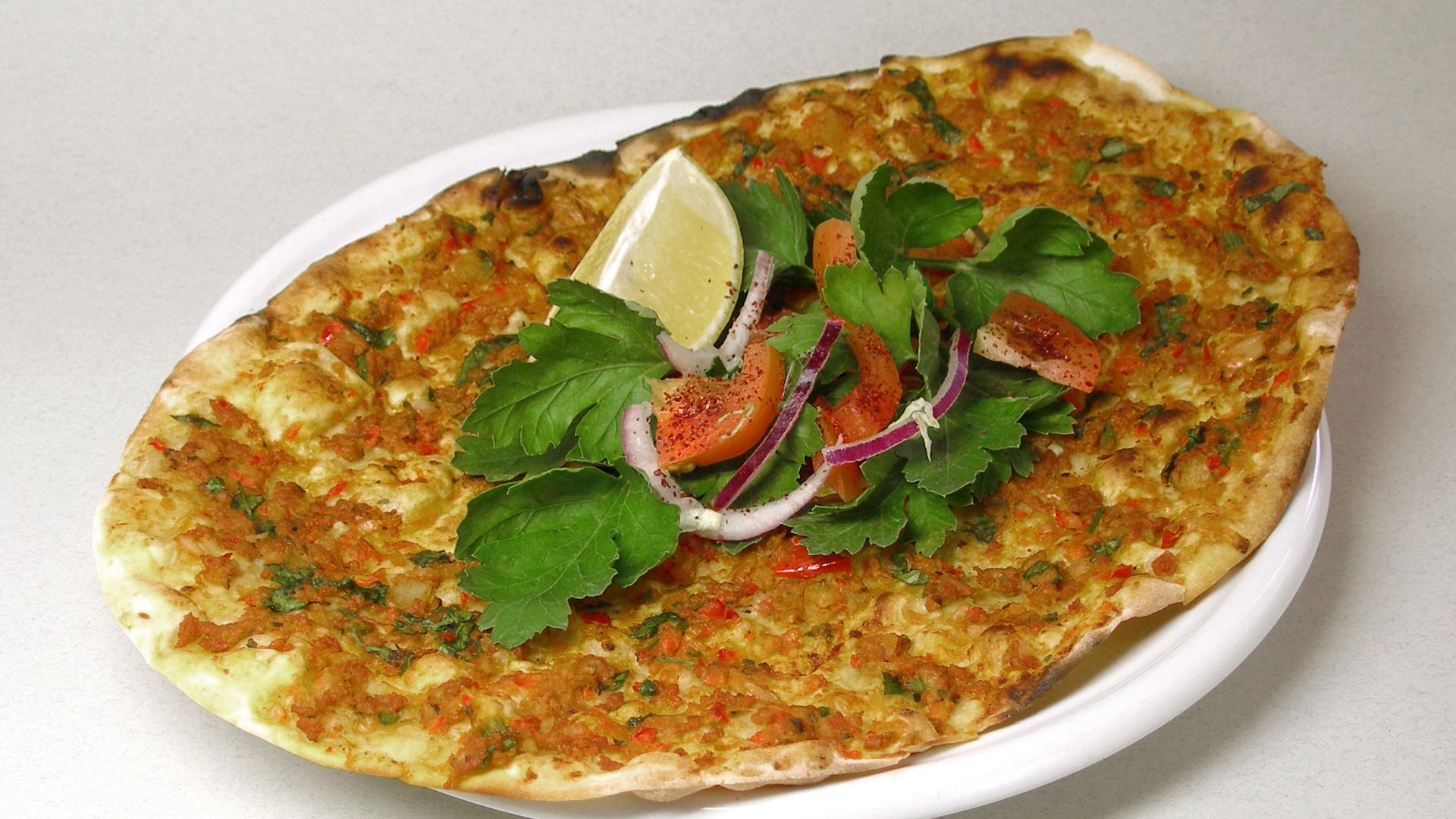 4. Lahmacun turc