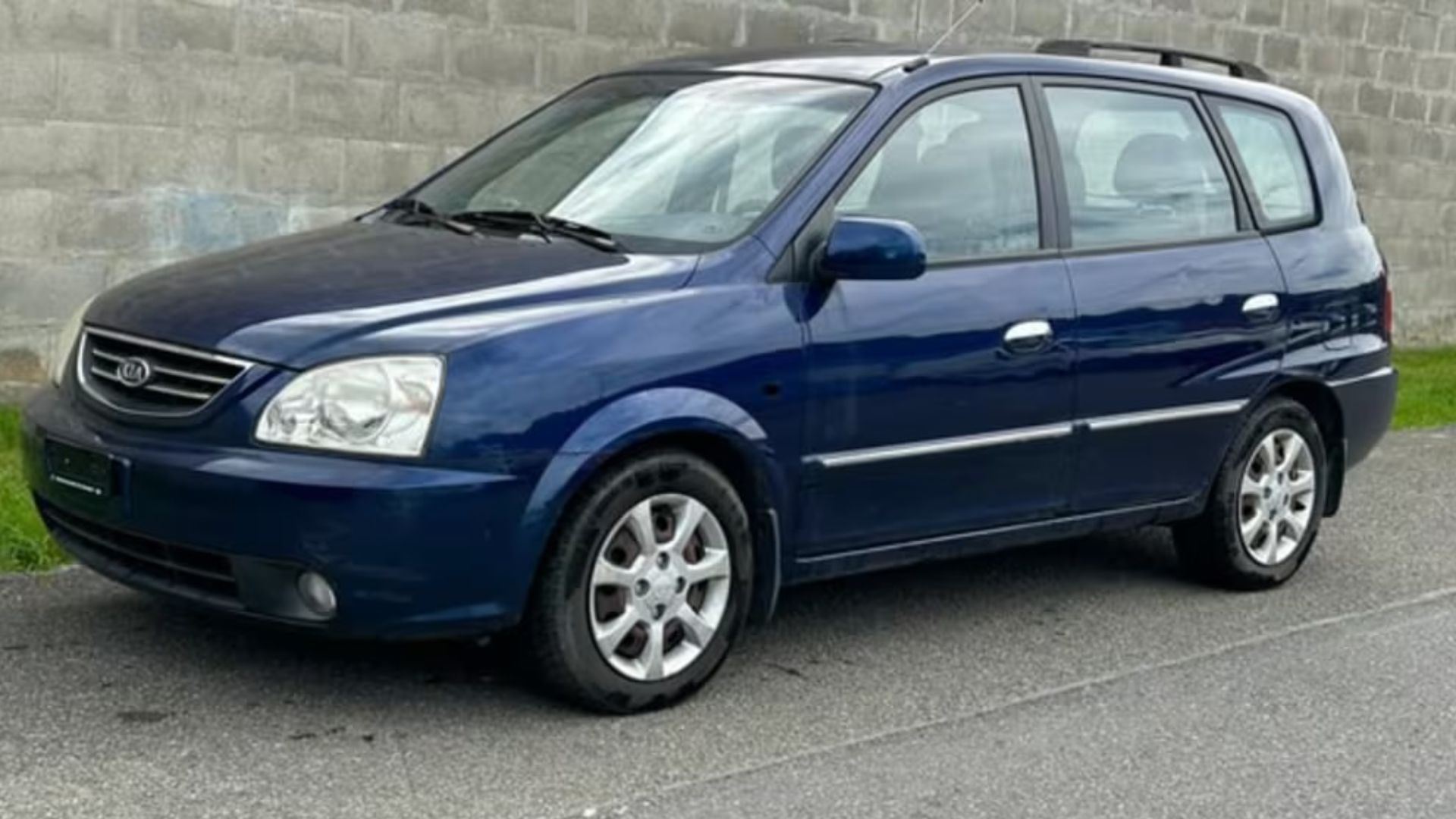 7. Kia Rondo