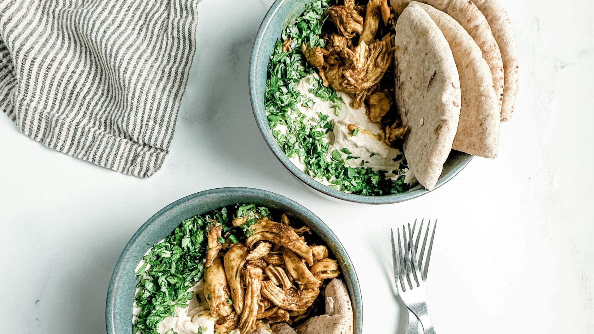 11. Bols de poulet à la grecque
