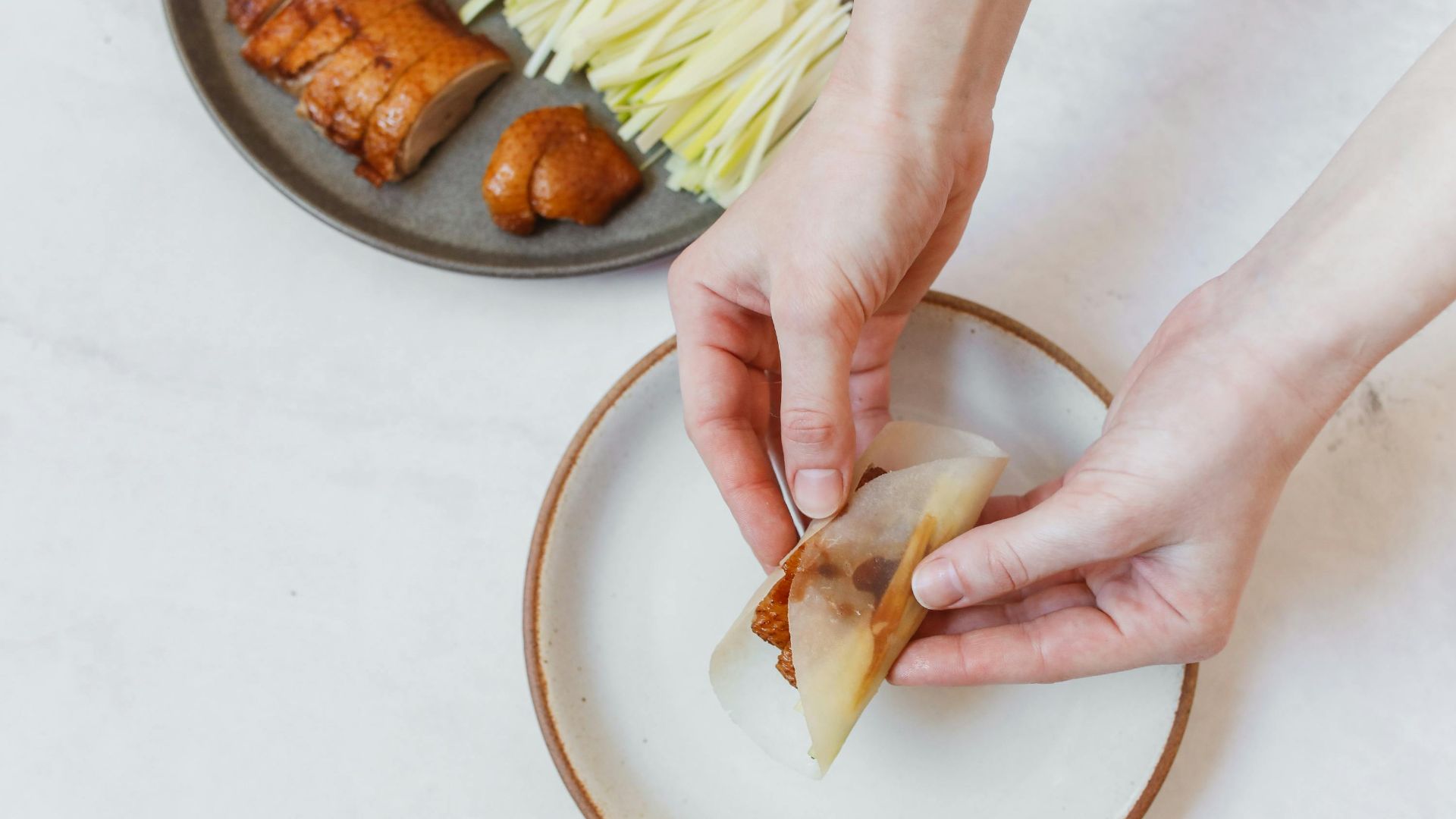 11. Crêpes au canard laqué