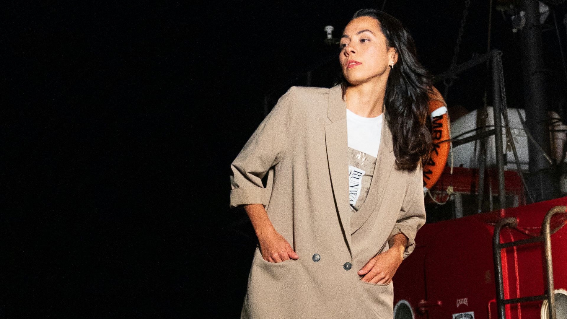 2. Un blazer porté comme une robe