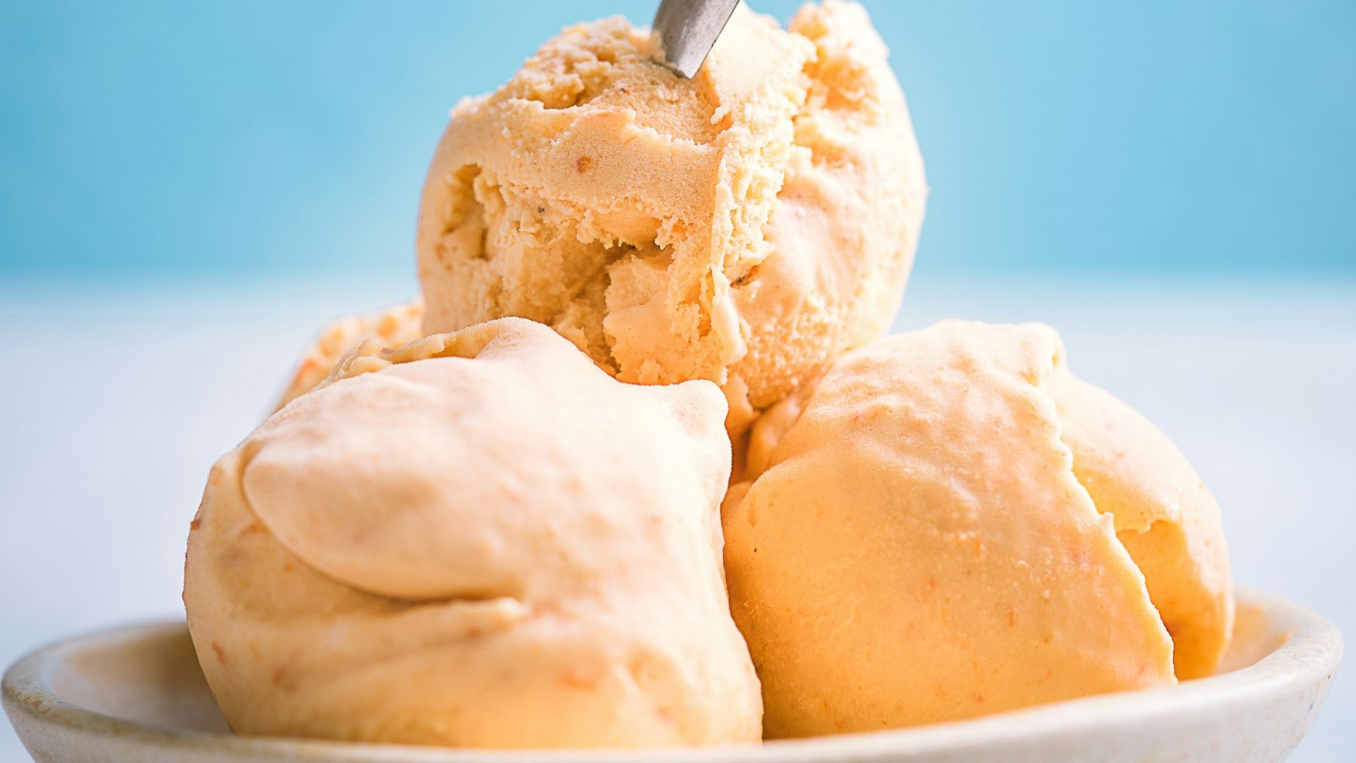 19. Glace à la pêche fraîche