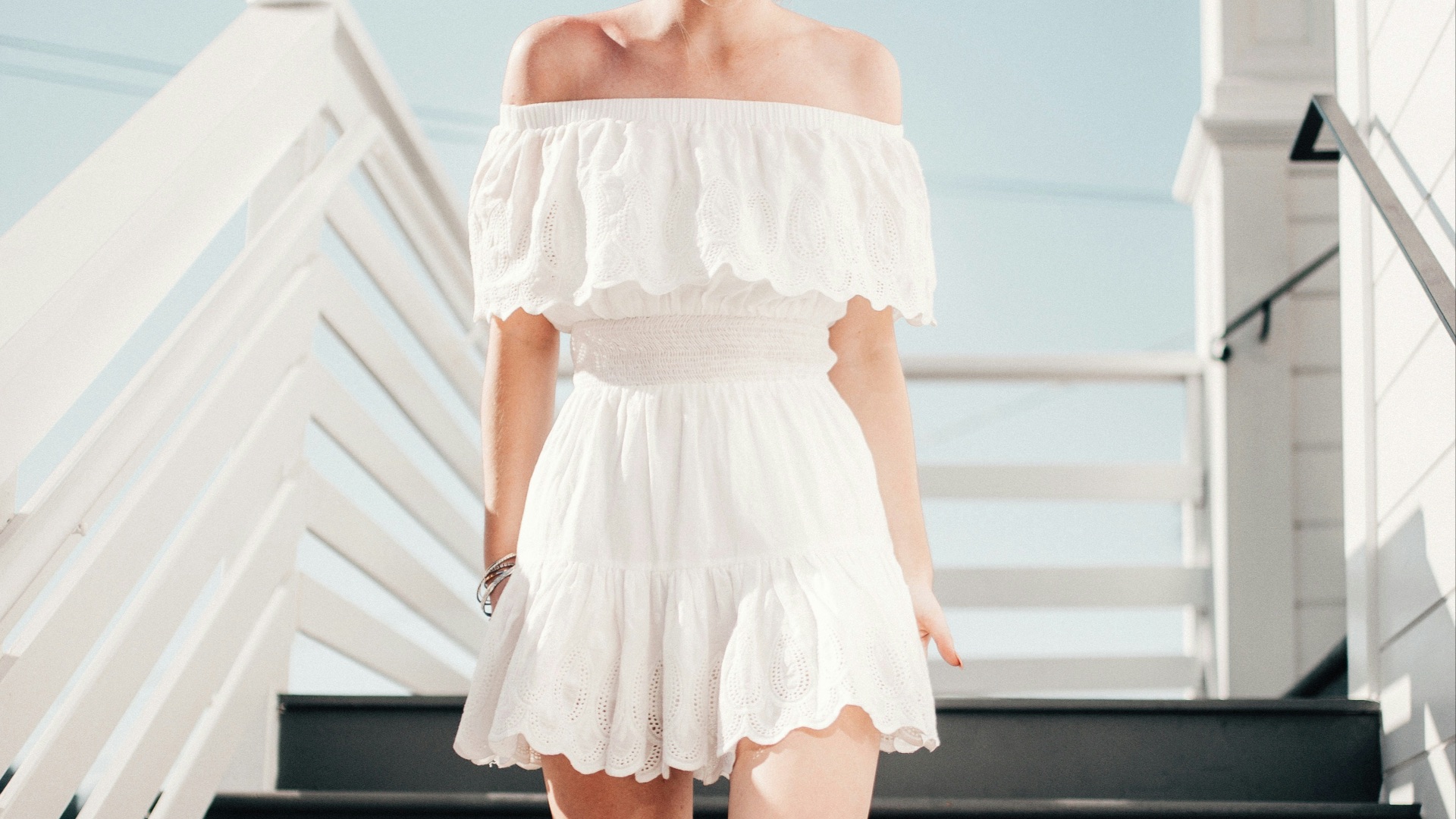 15. Les robes dont la taille est mal placée