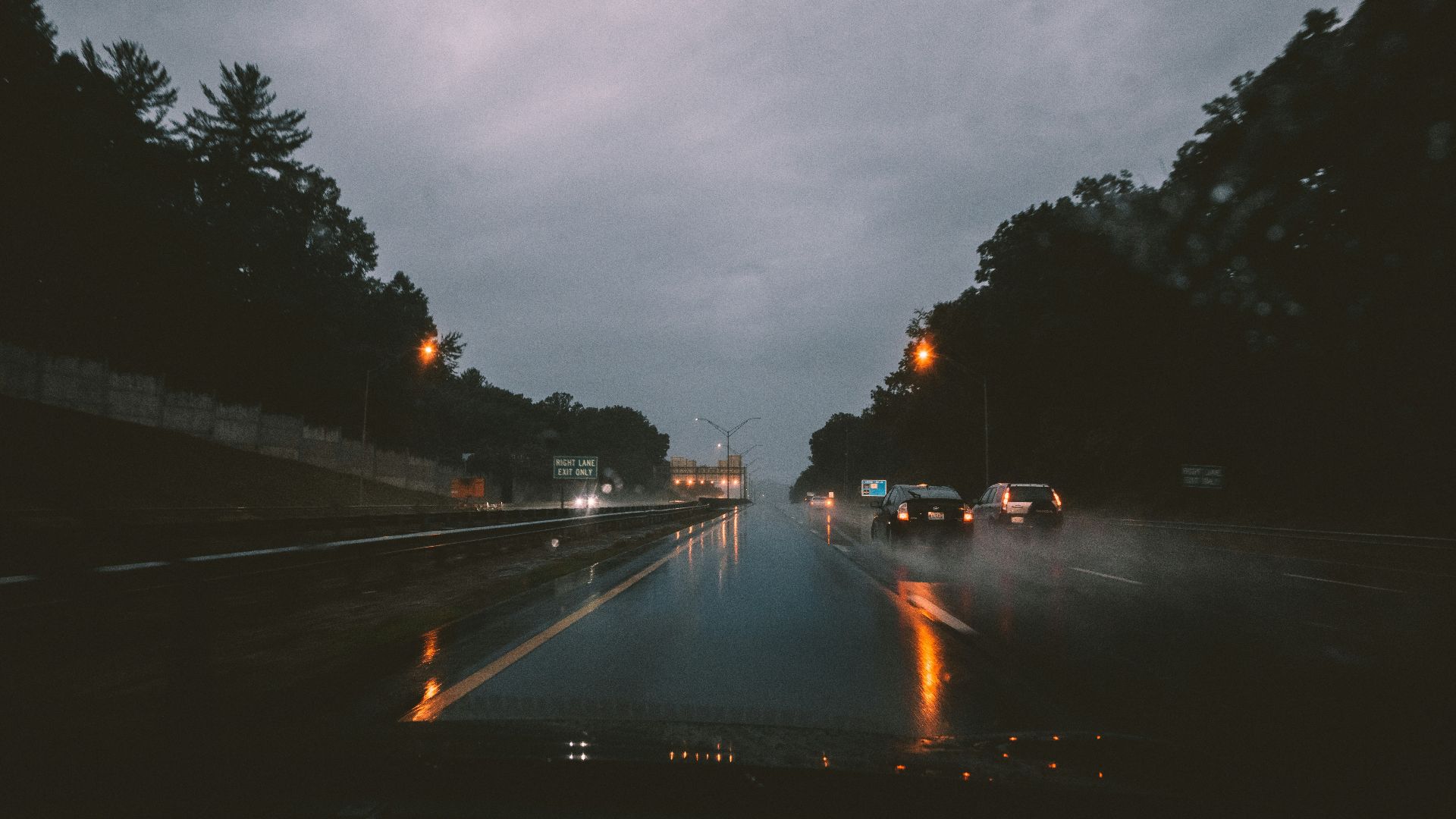 5. Quand l'eau commence à s'accumuler sur la route